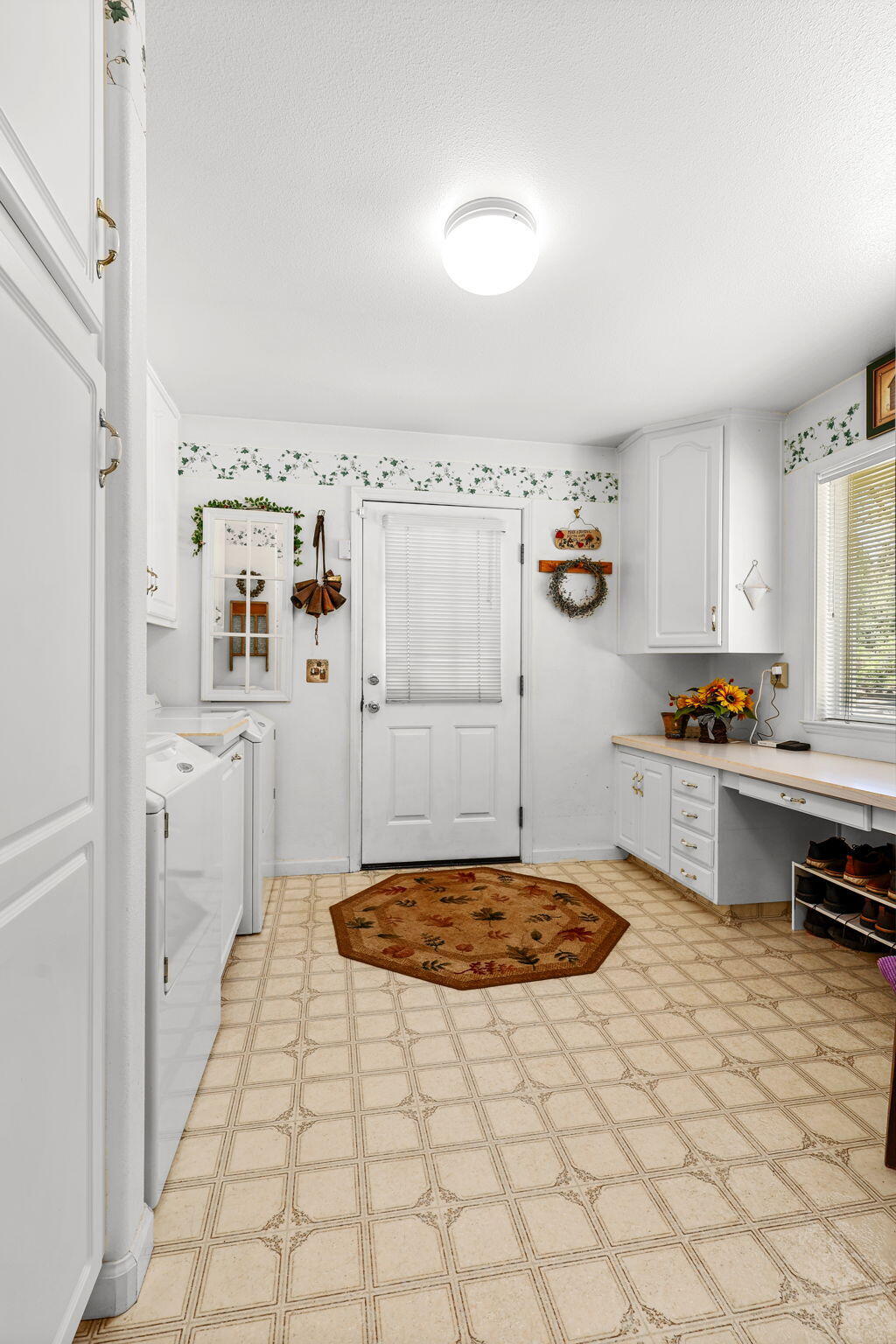 main property photo 67