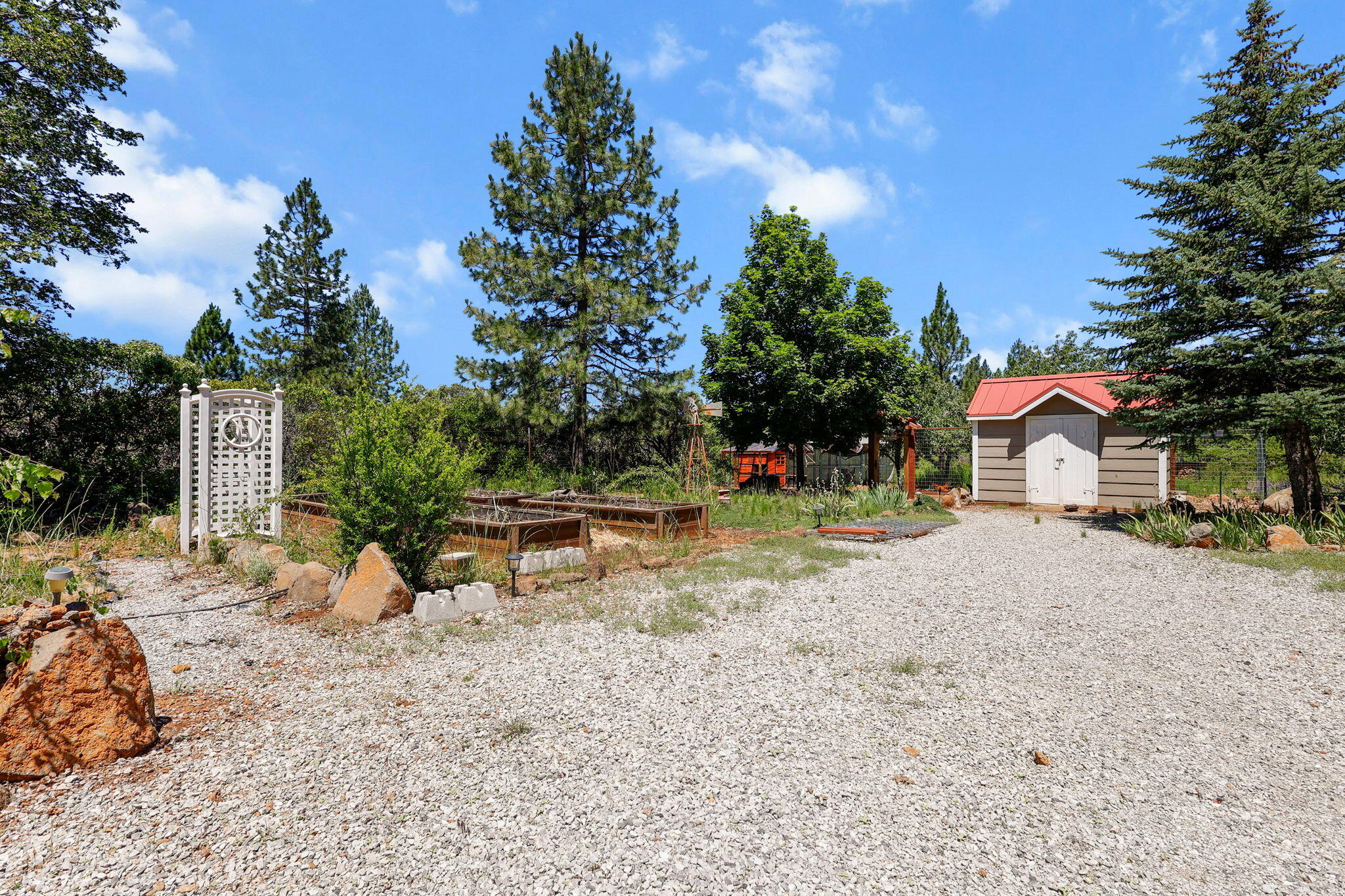 main property photo 80