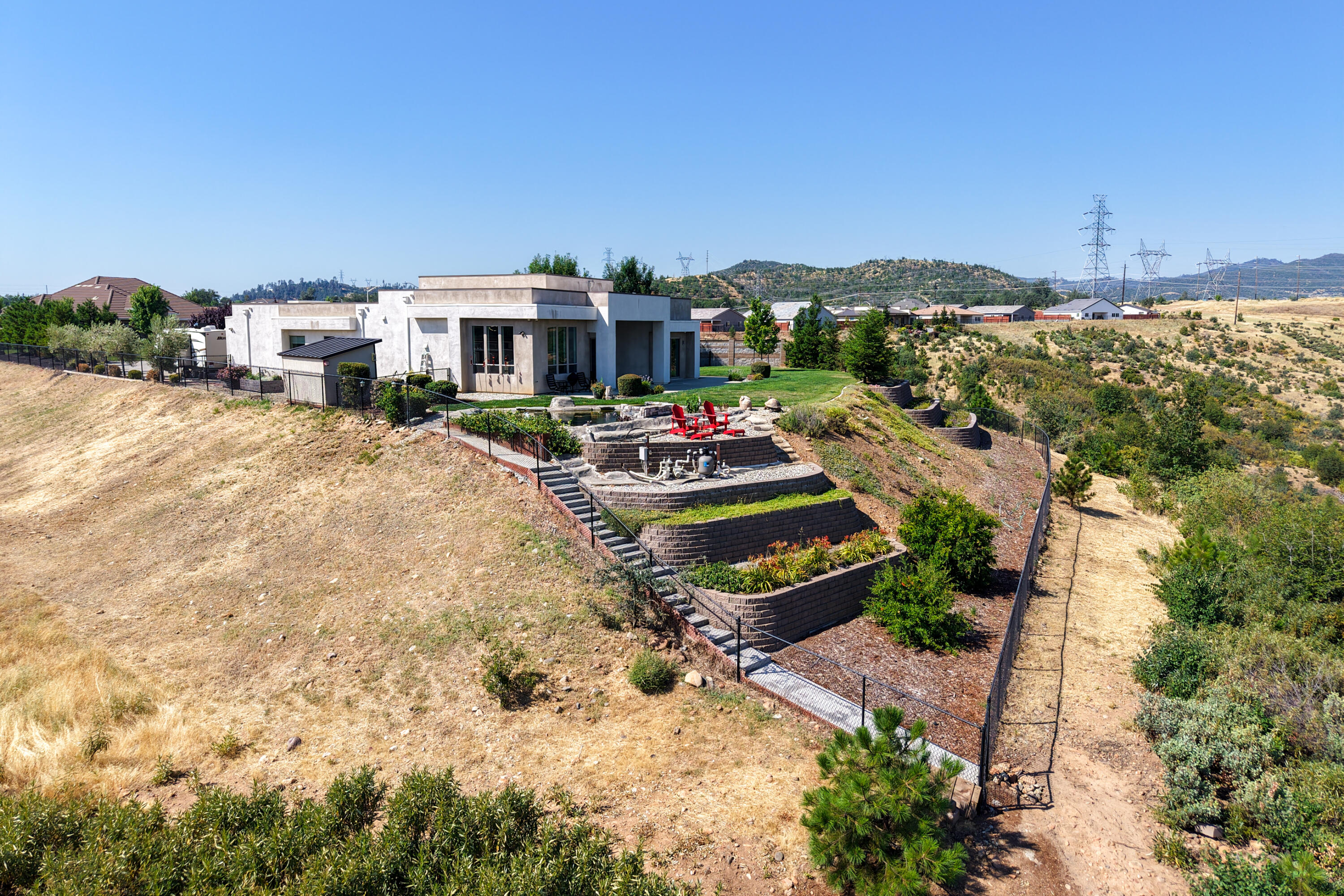 main property photo 41