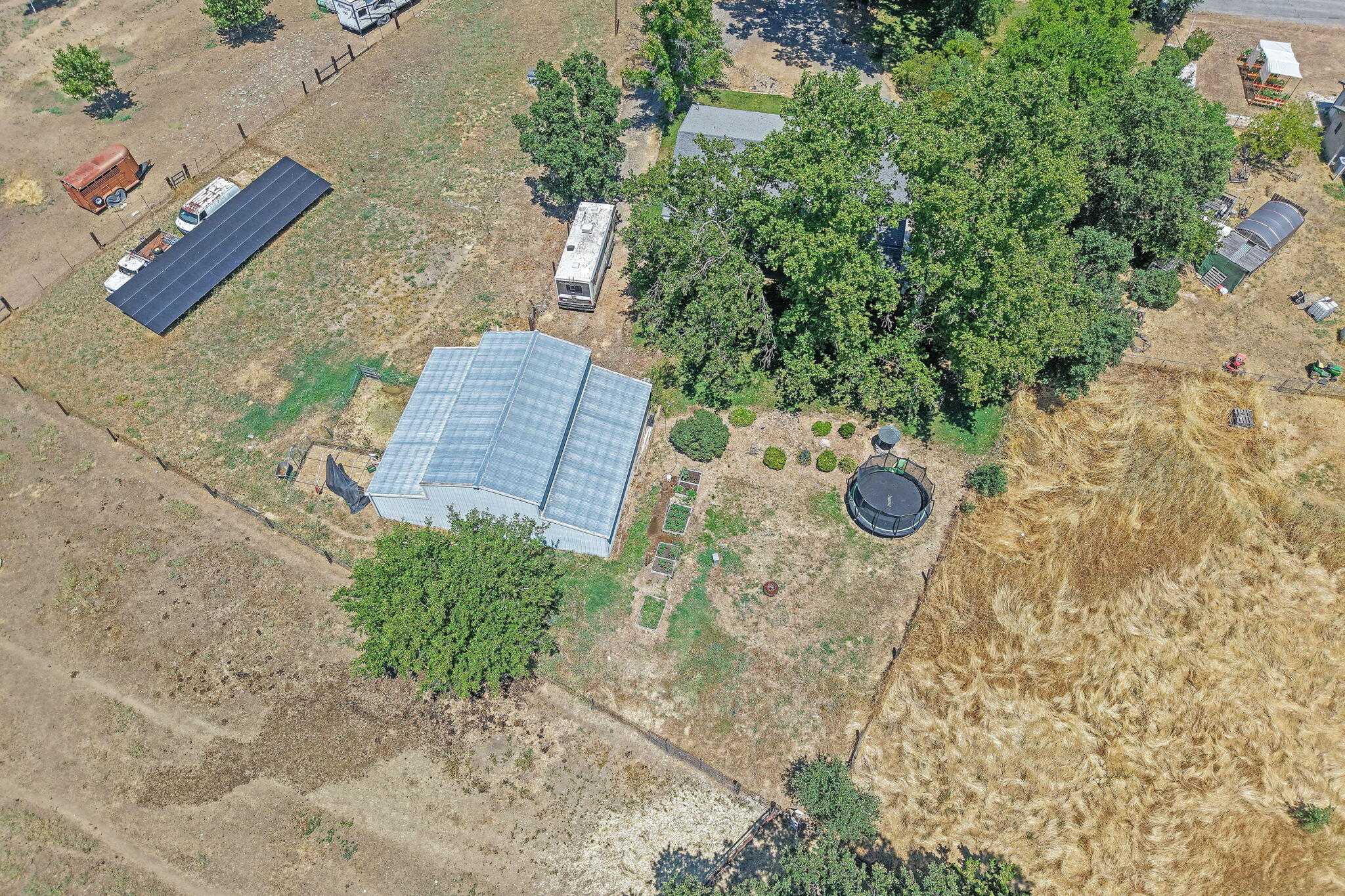 main property photo 45