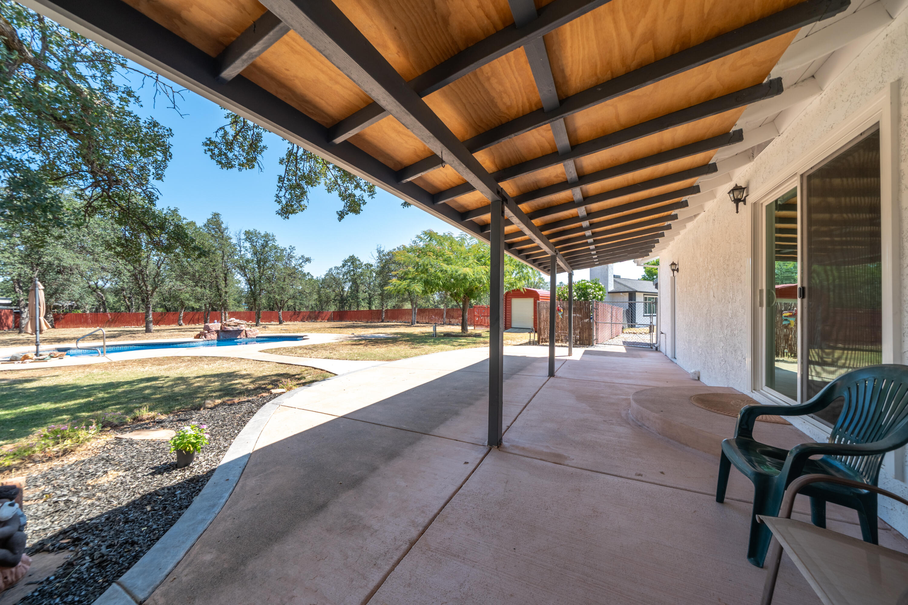 main property photo 40