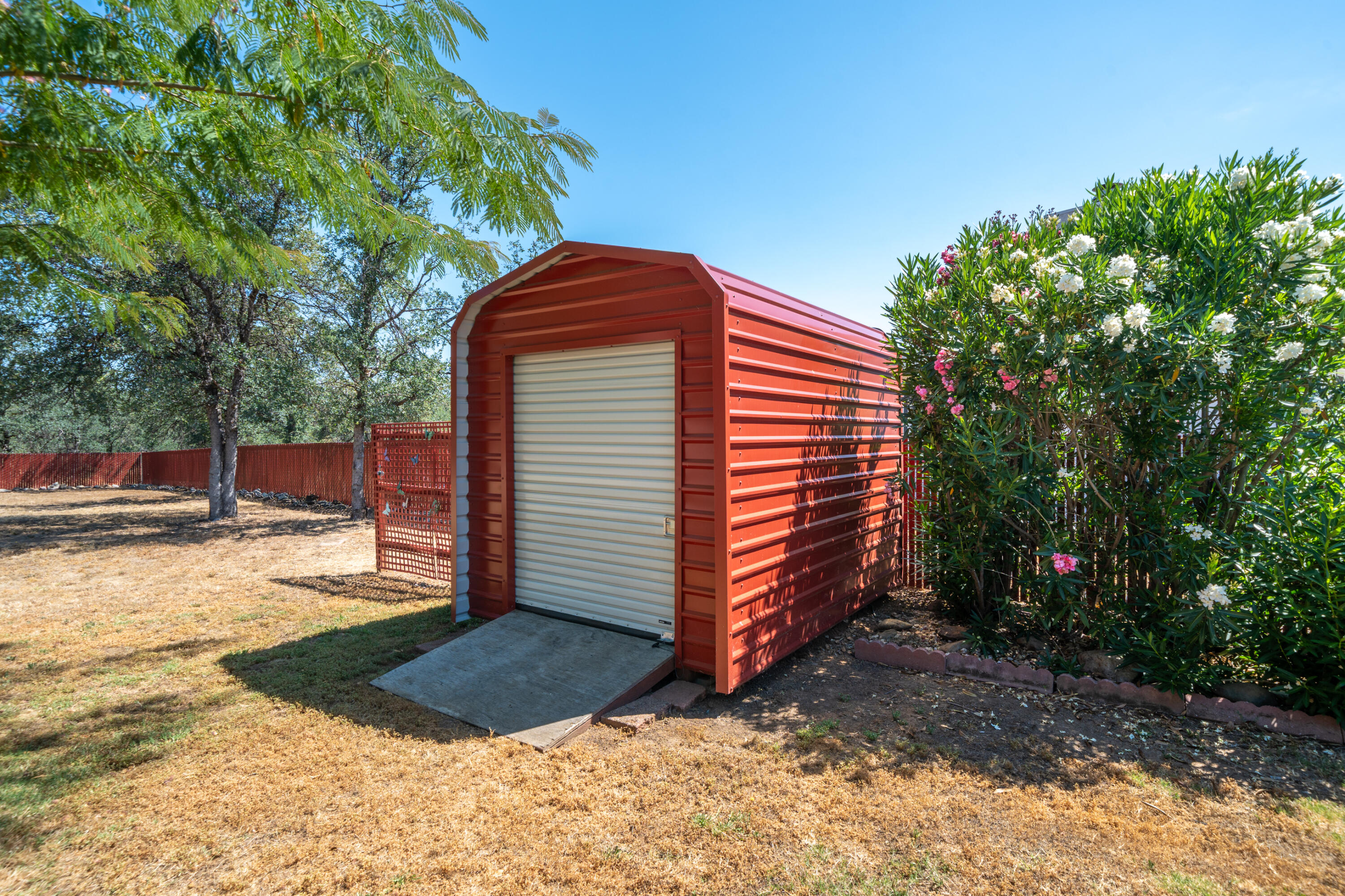 main property photo 59