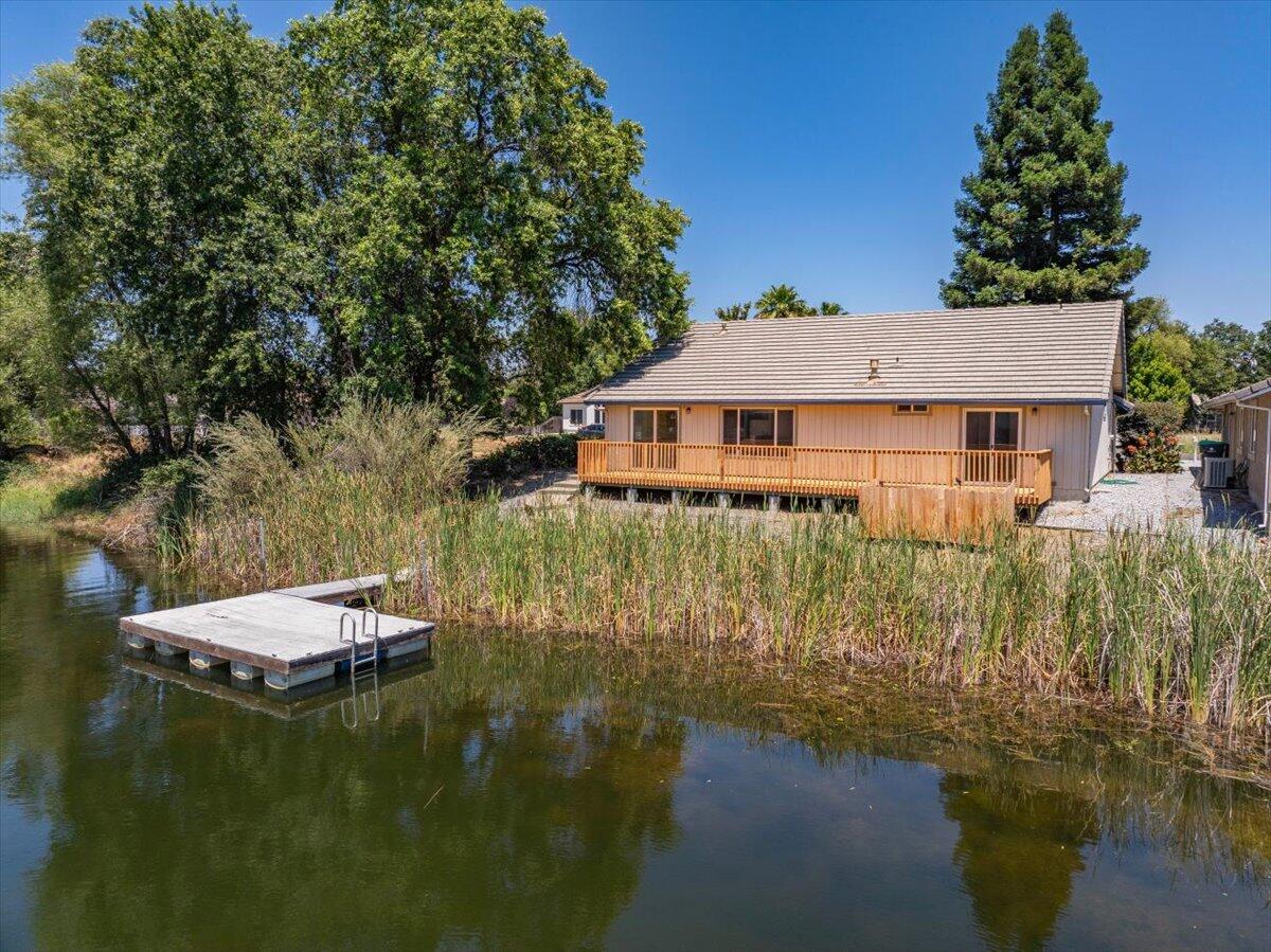 main property photo 30