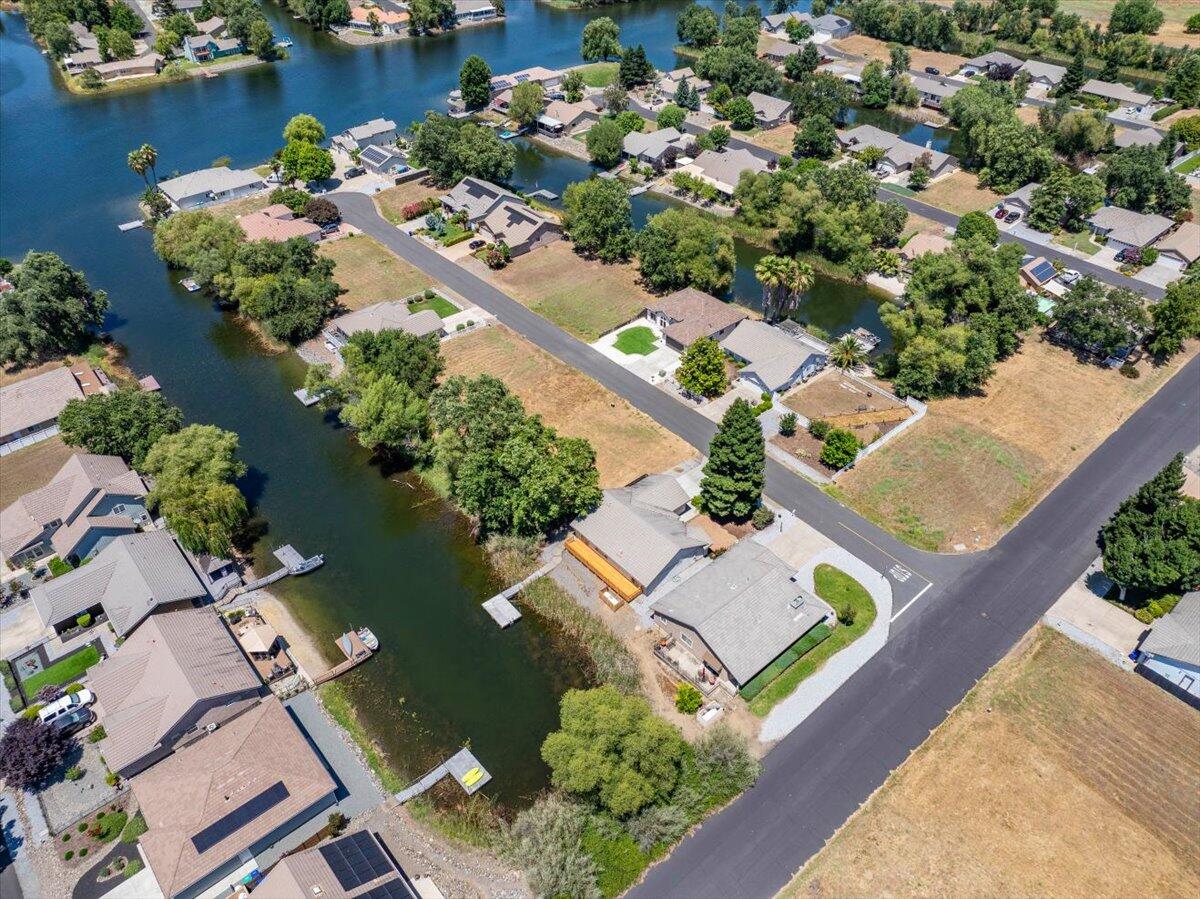 main property photo 48