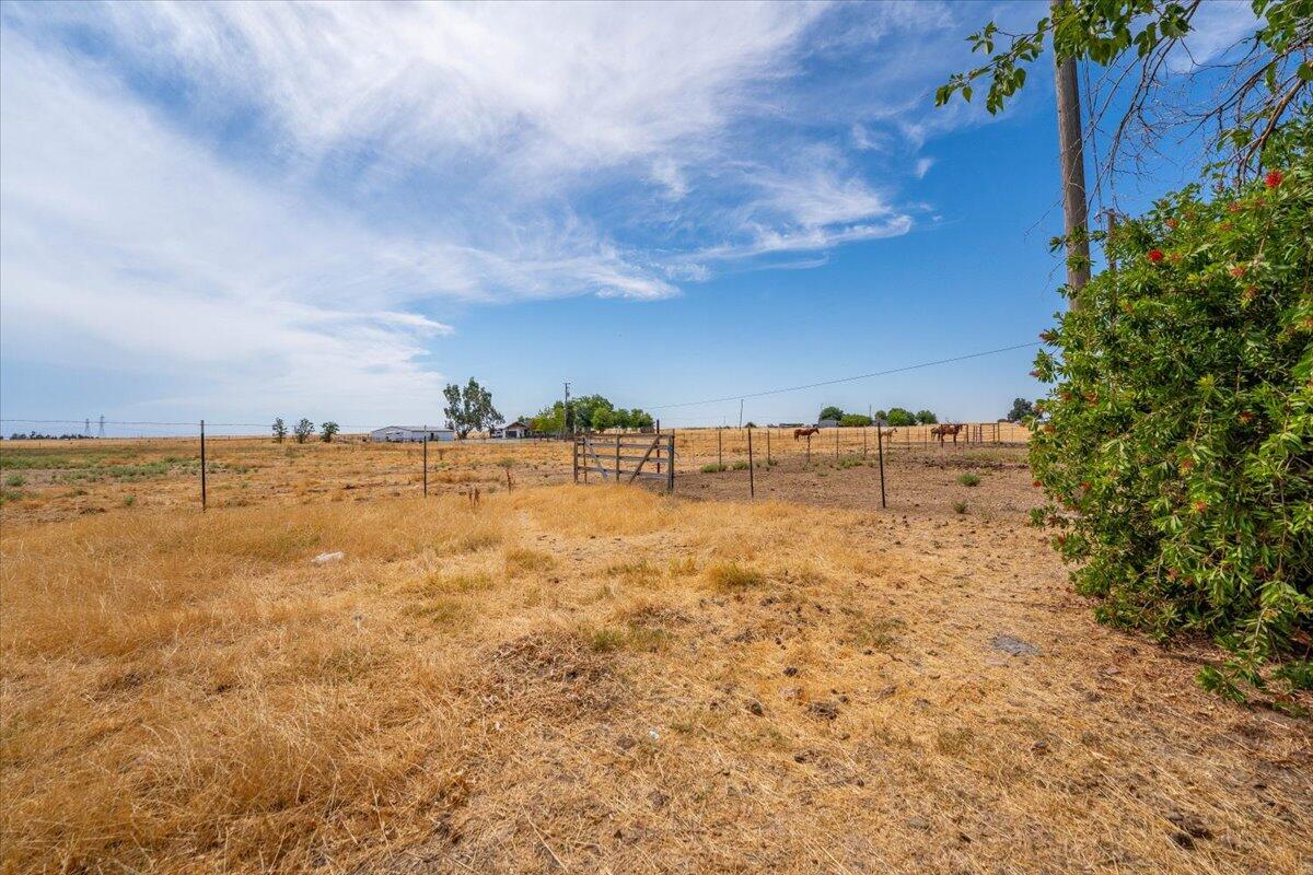 main property photo 112