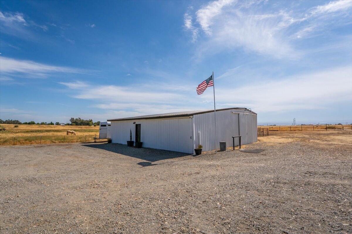 main property photo 49