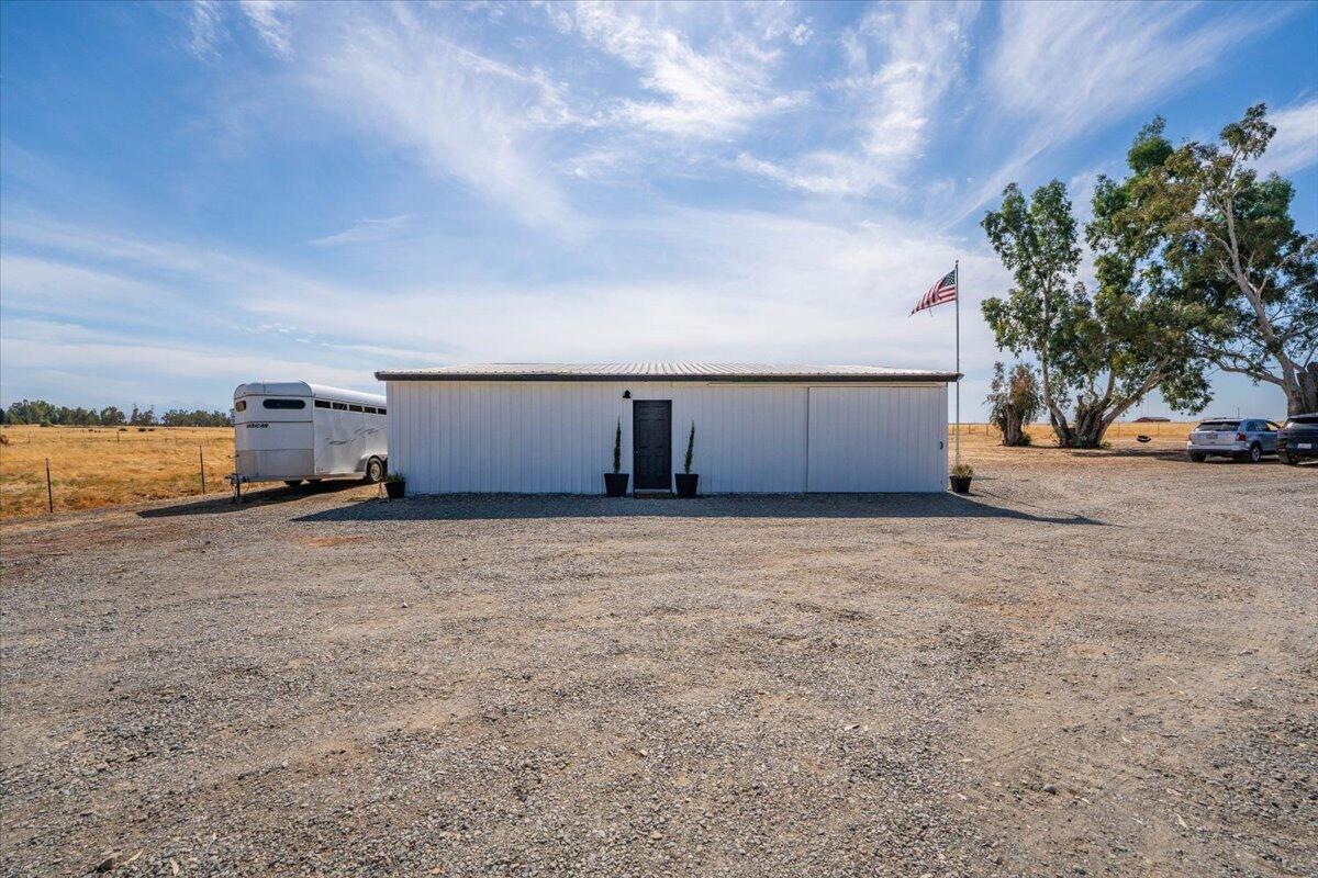 main property photo 50