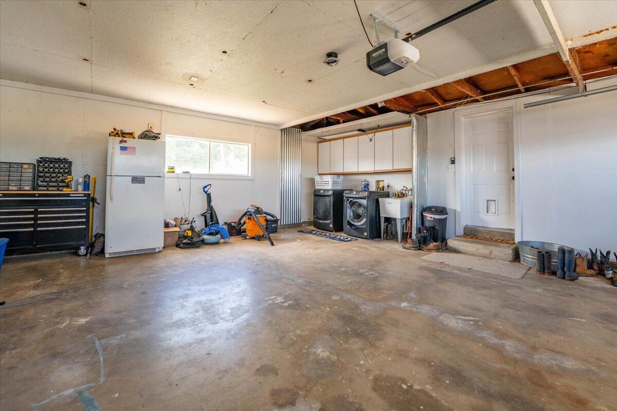 main property photo 59