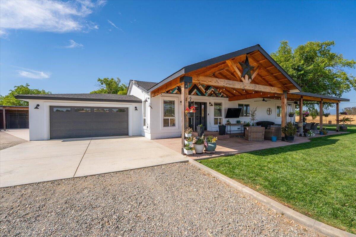 main property photo 7