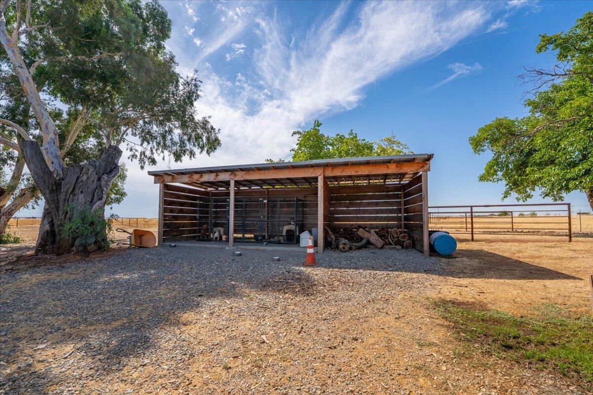 main property photo 70