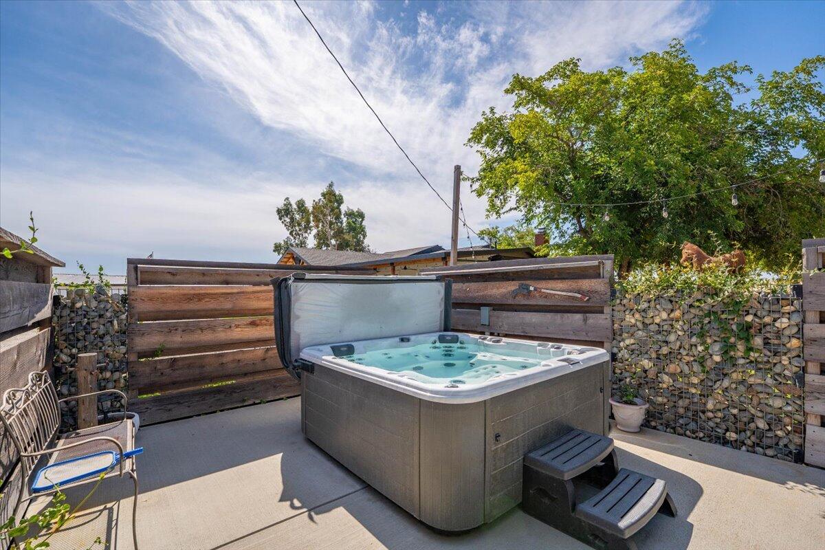 main property photo 74