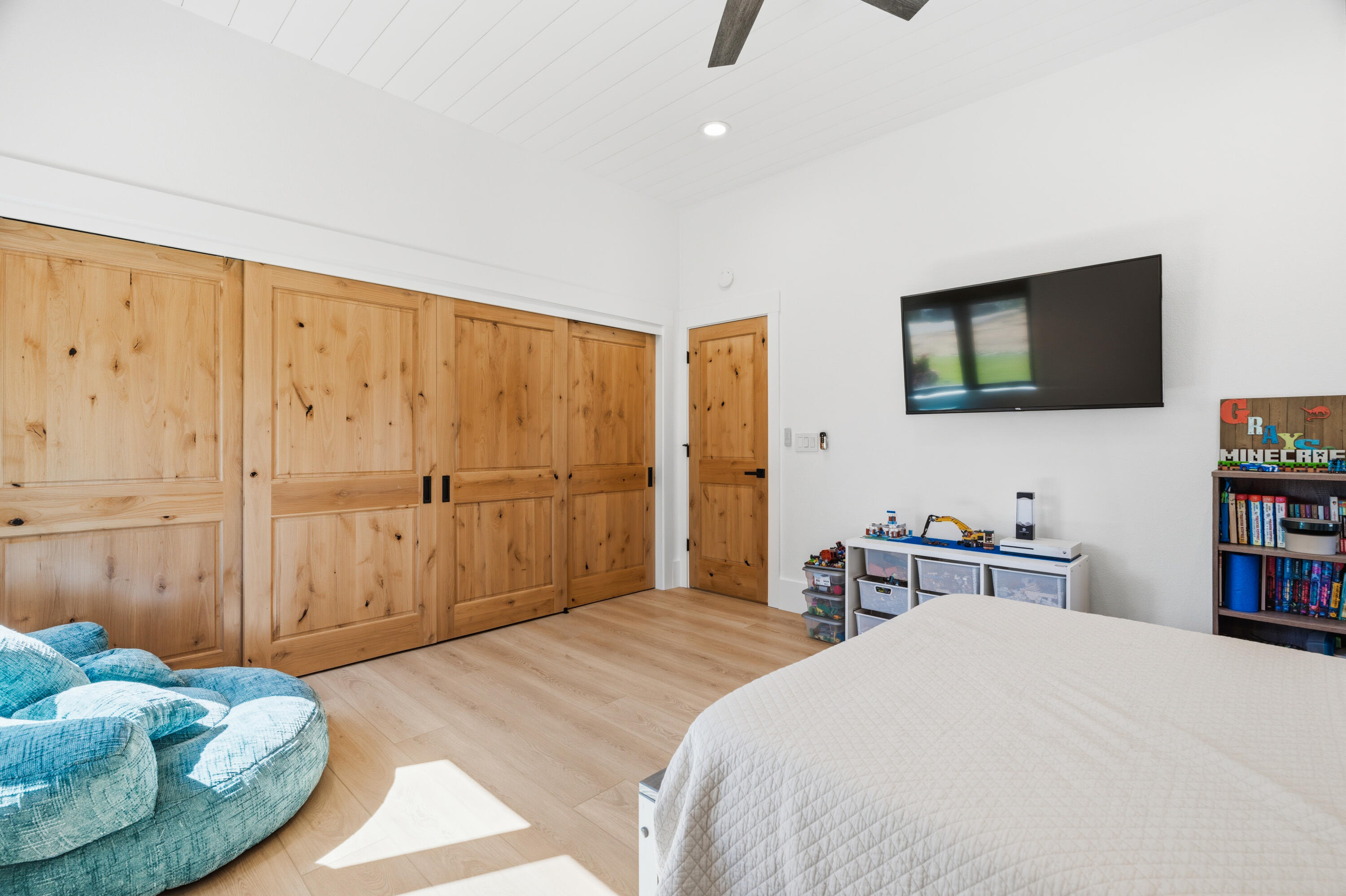 main property photo 59