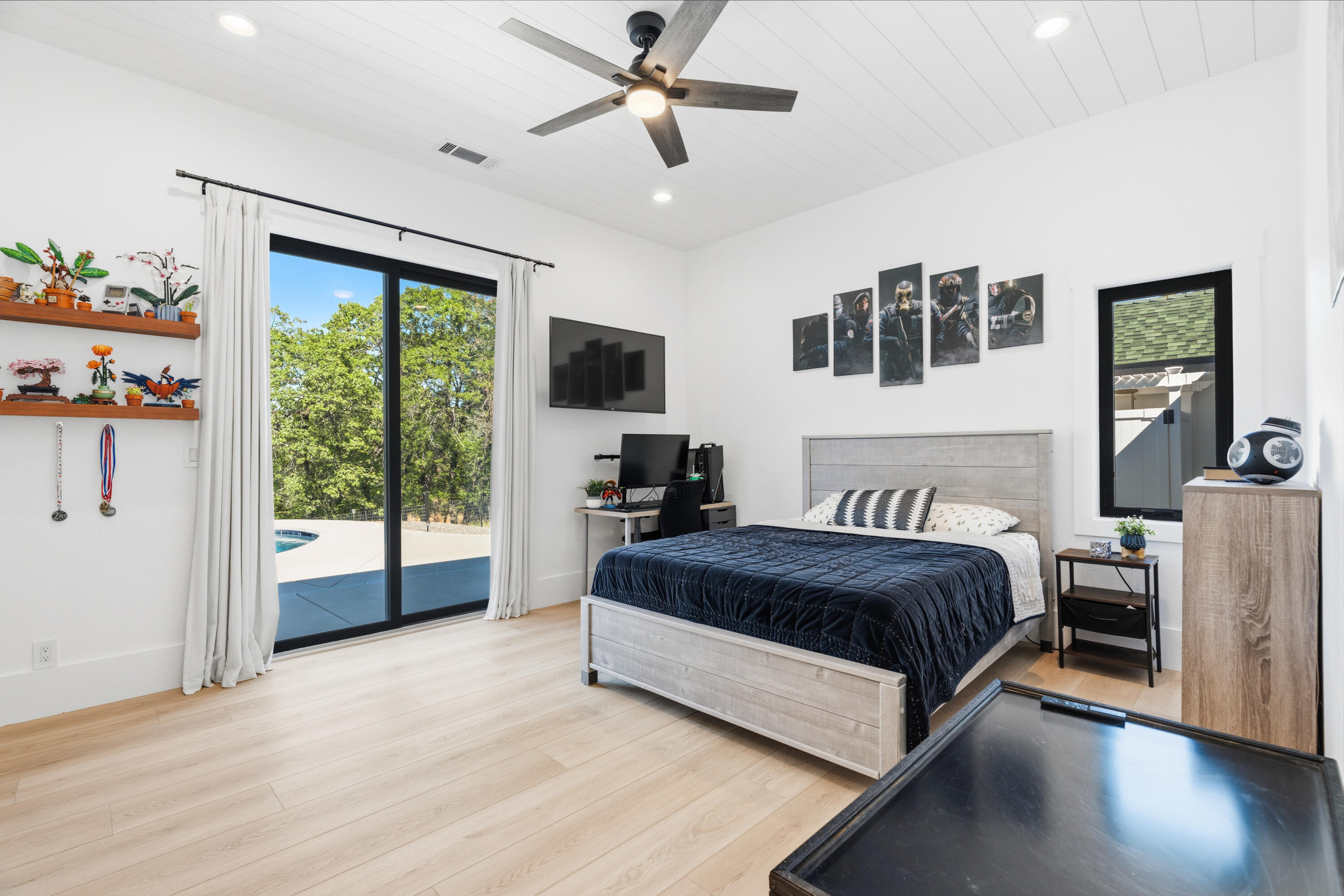 main property photo 64