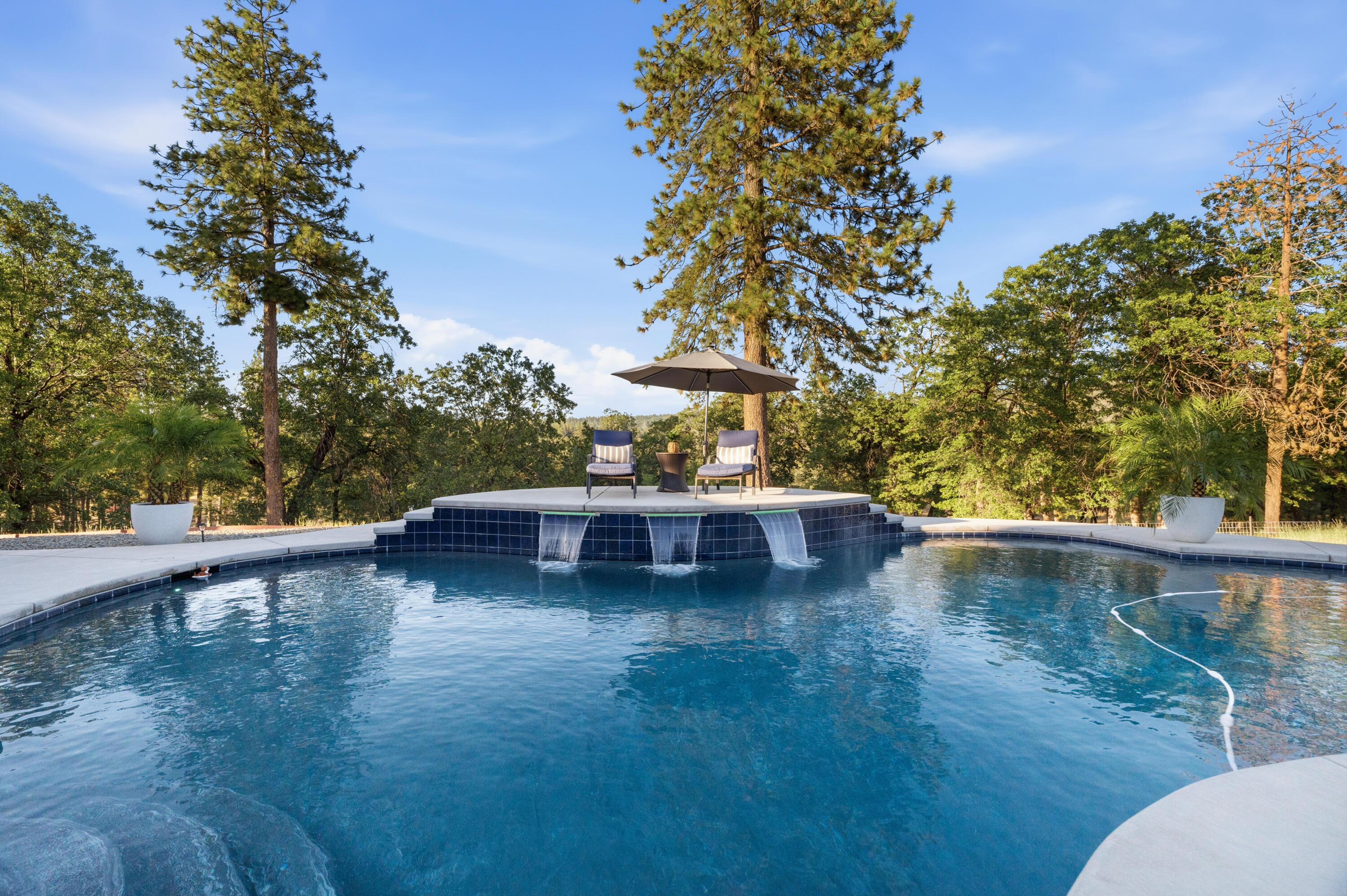 main property photo 68