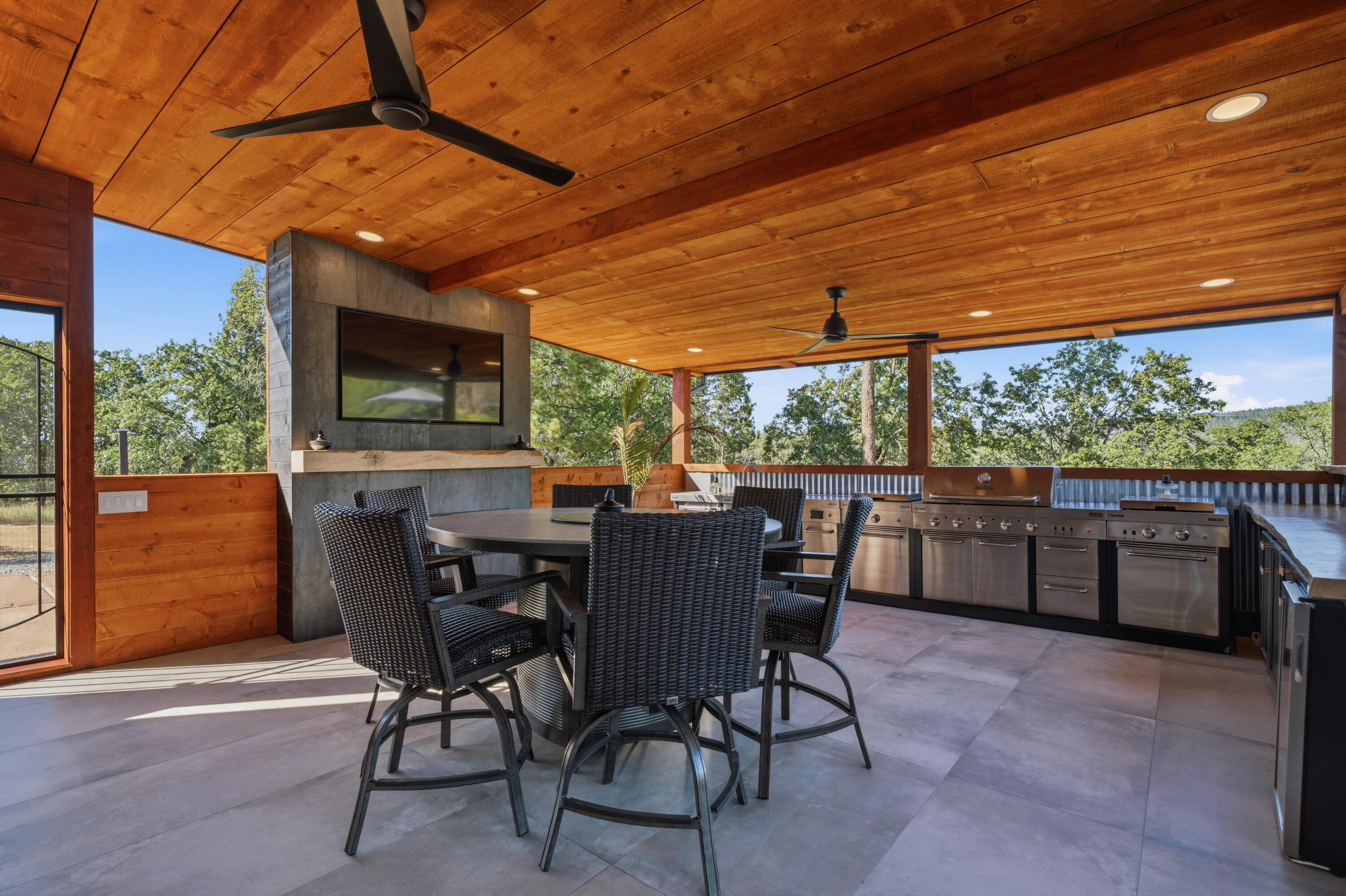 main property photo 73