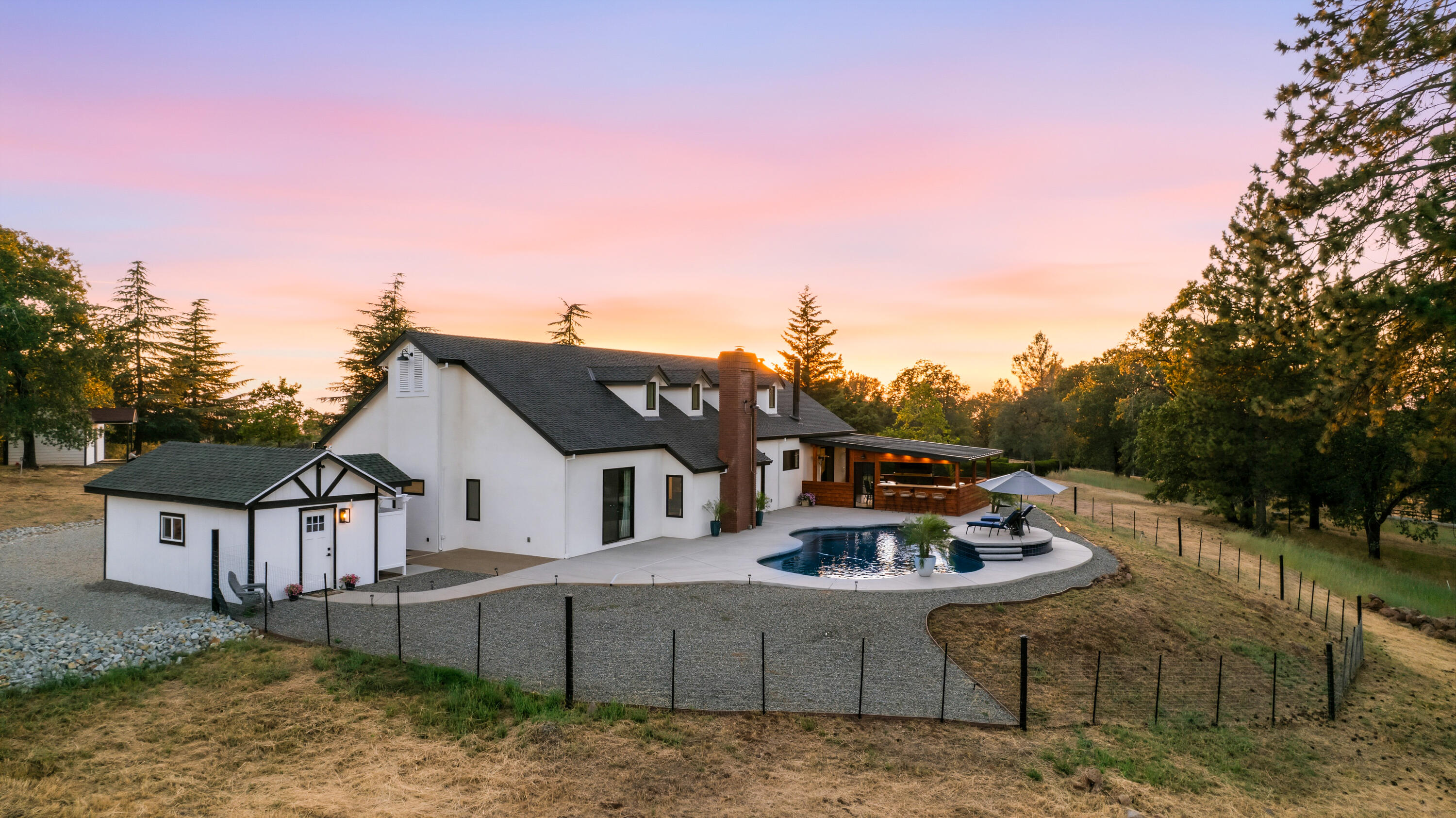 main property photo 78