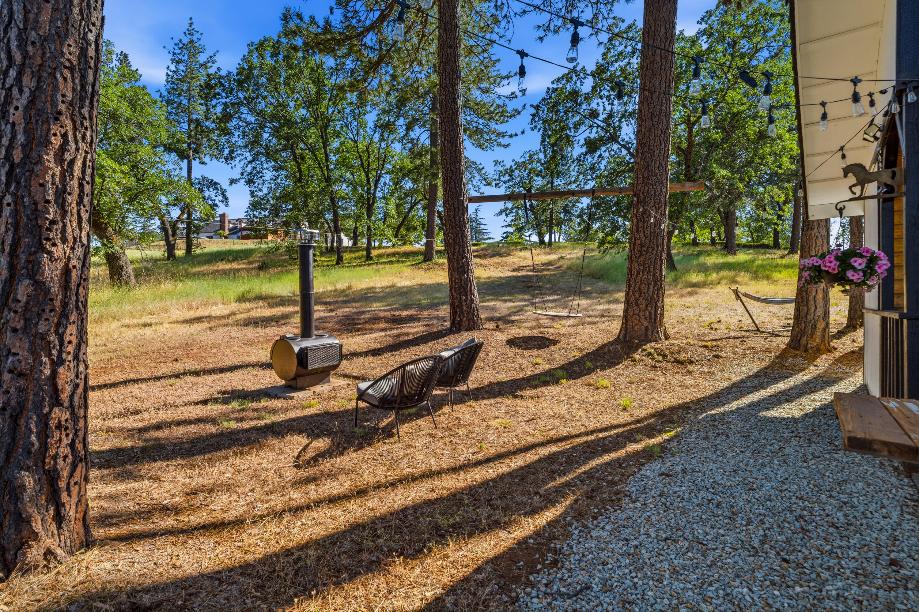 main property photo 90