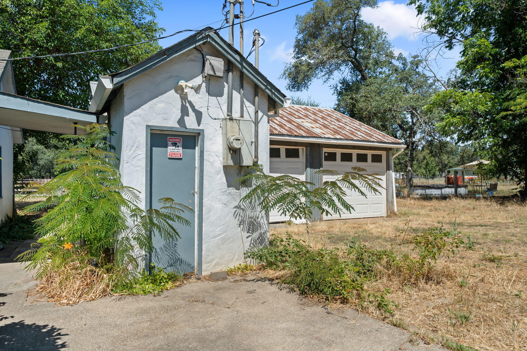 main property photo 20
