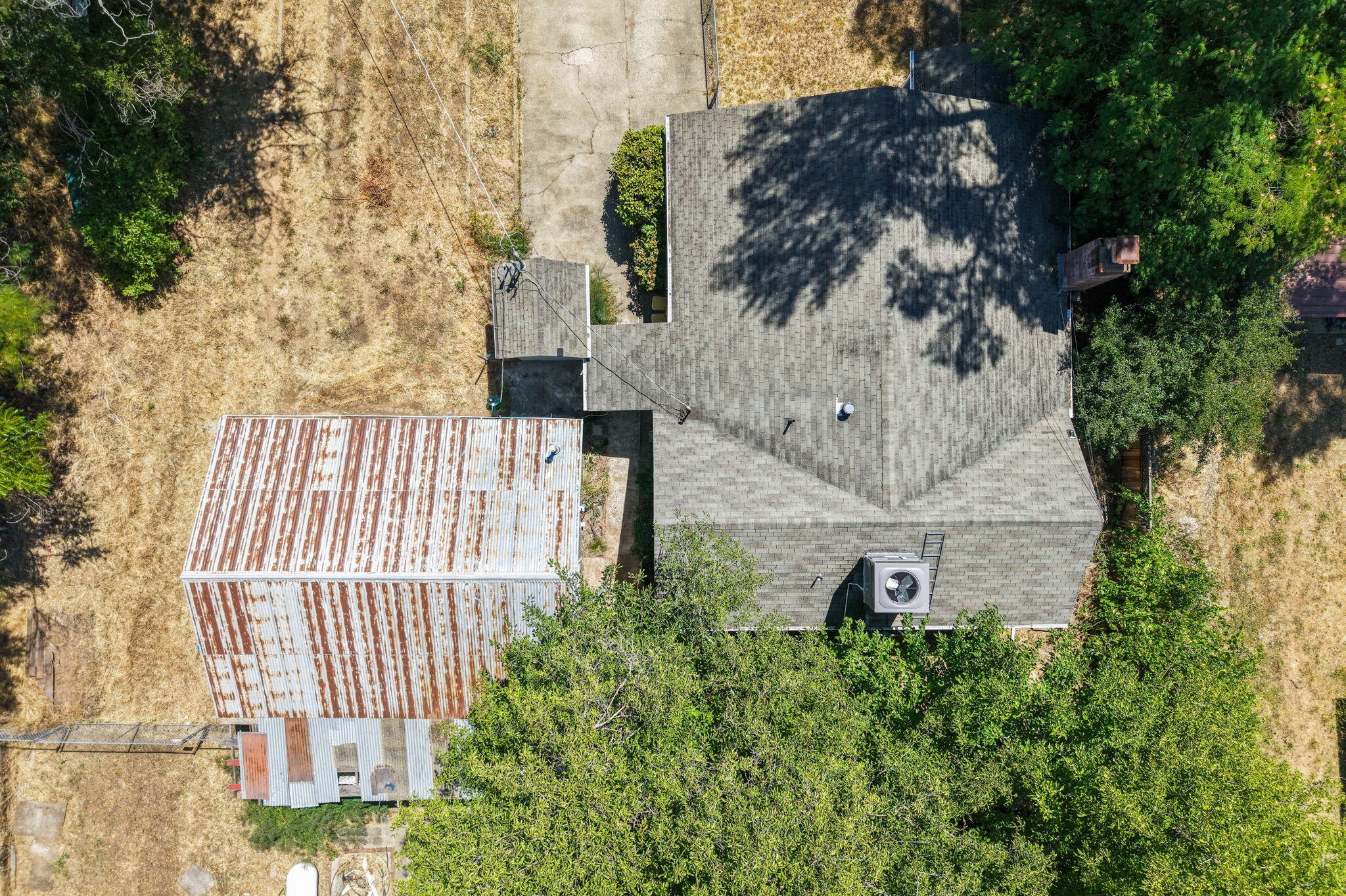 main property photo 39