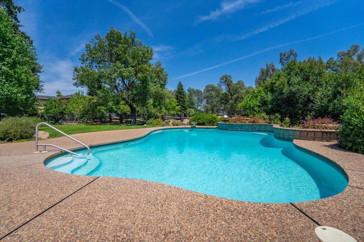 main property photo 47