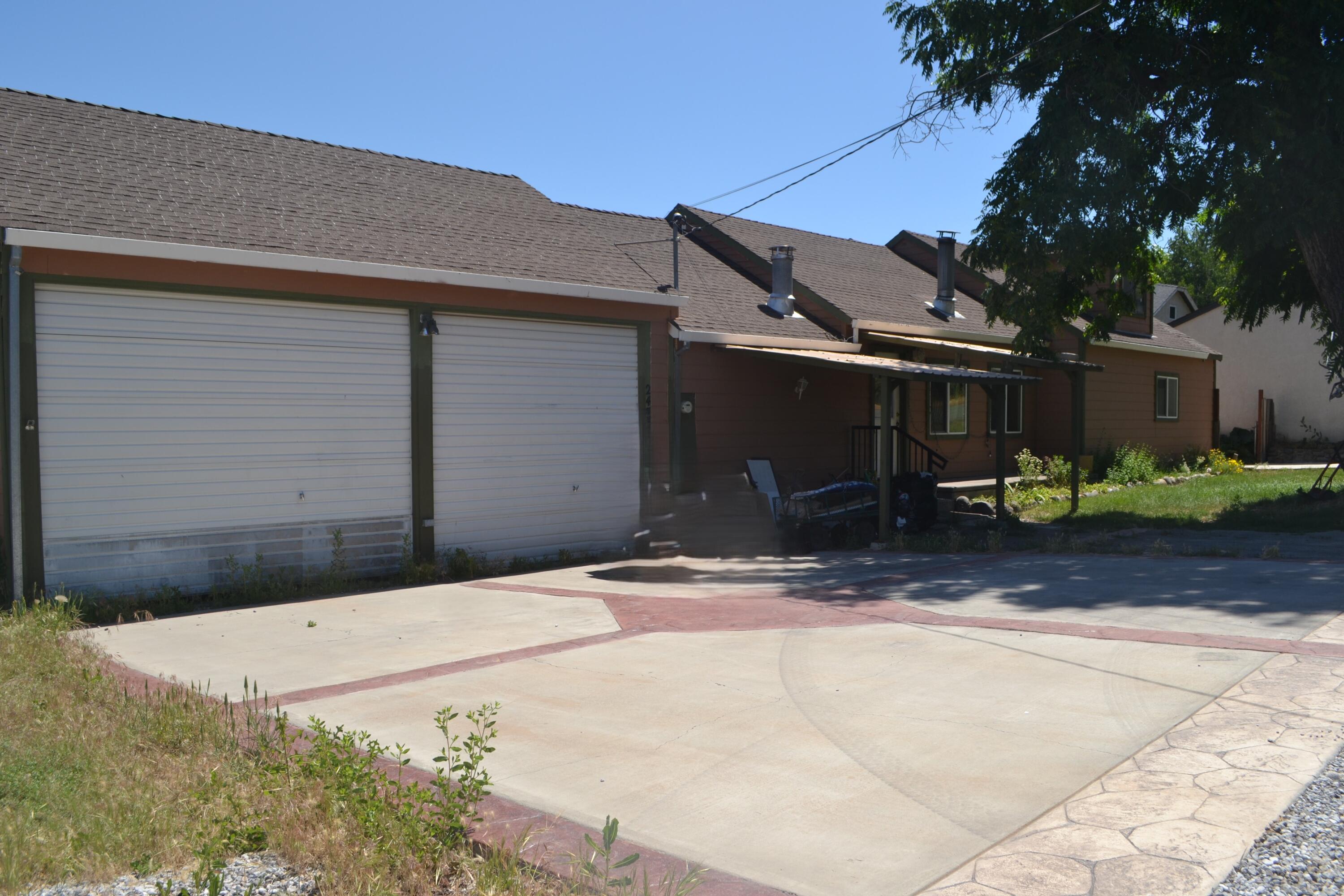 main property photo 18