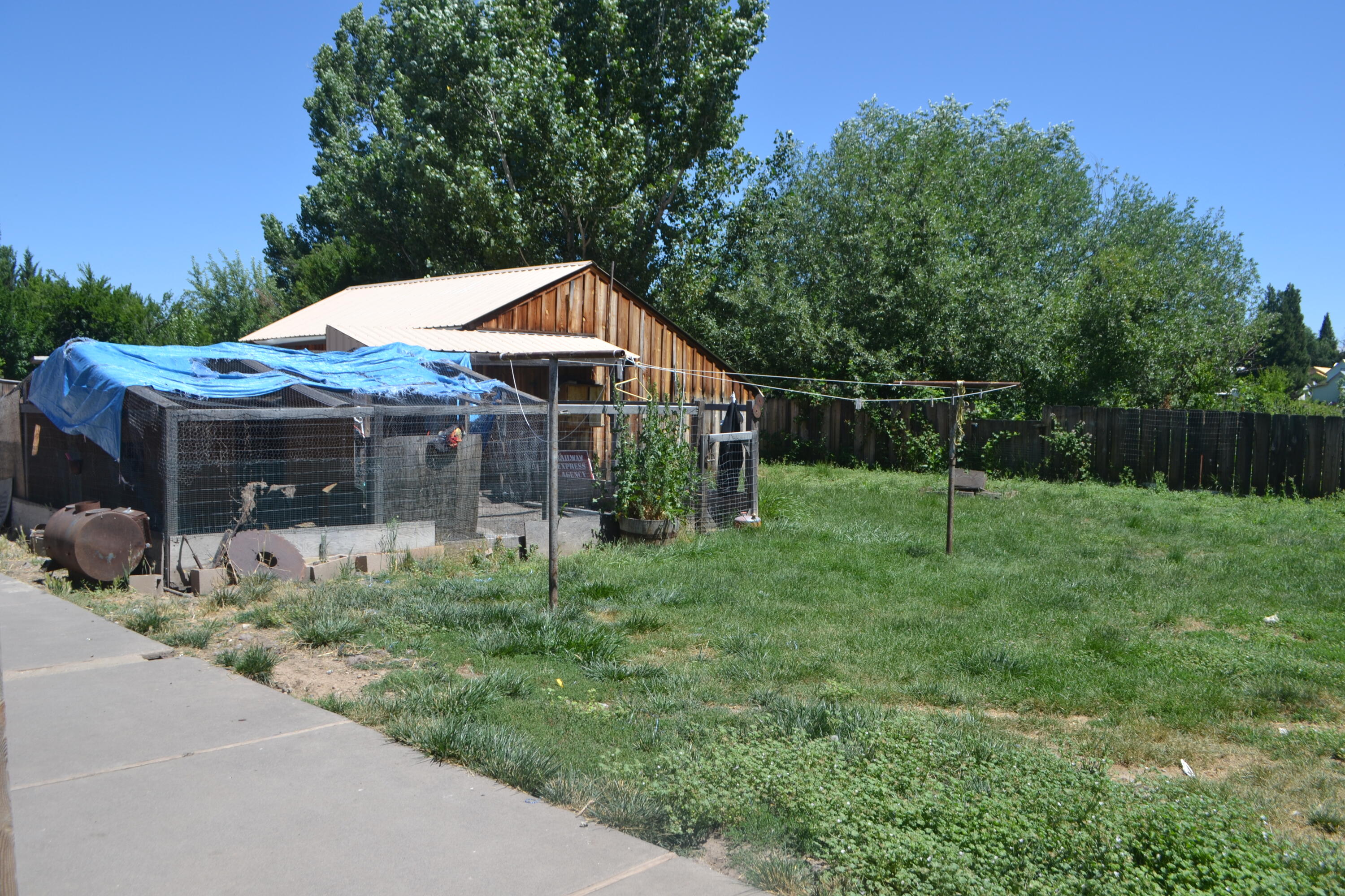 main property photo 22