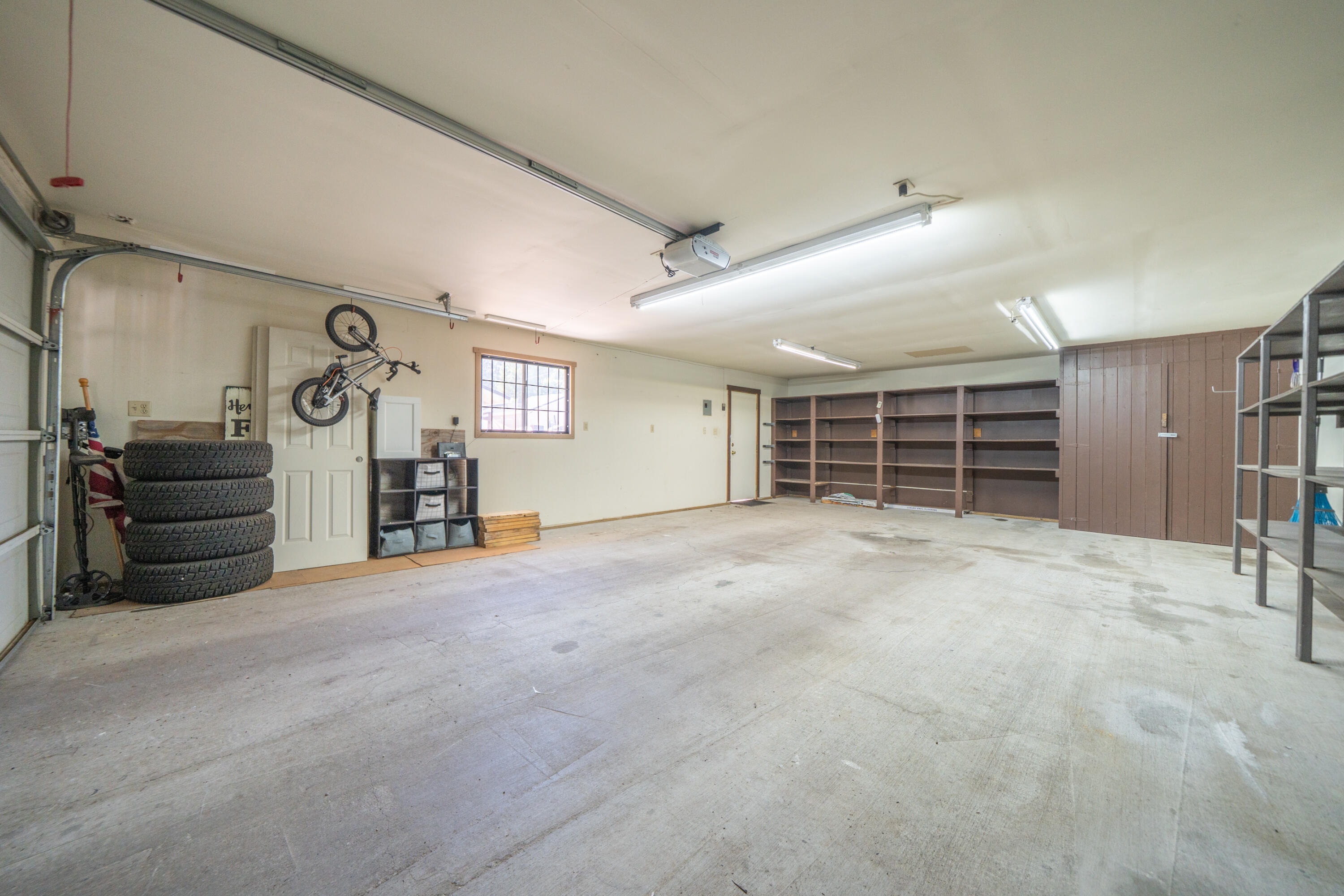 main property photo 54