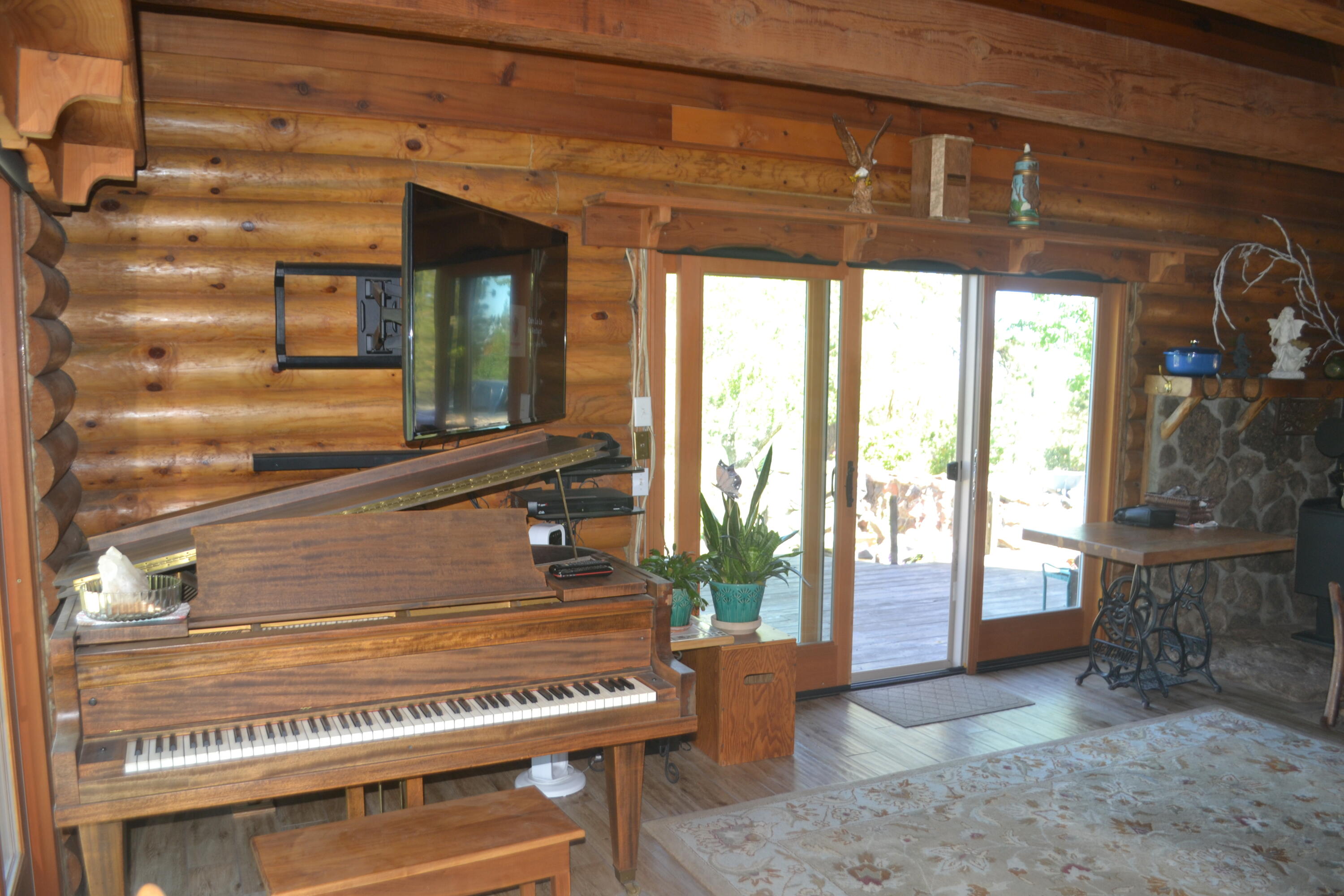 main property photo 18
