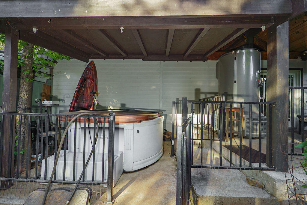 main property photo 64
