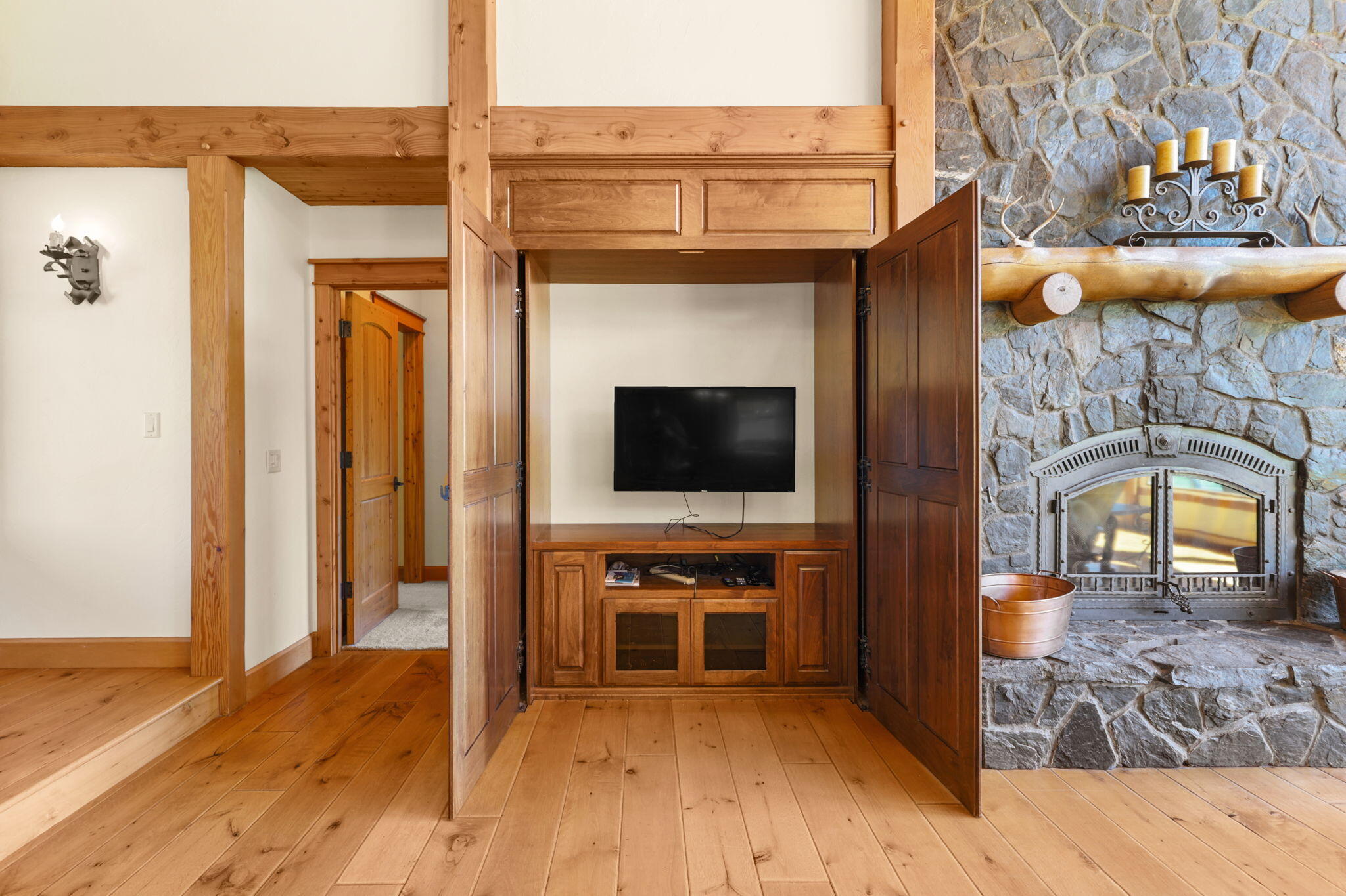 main property photo 65