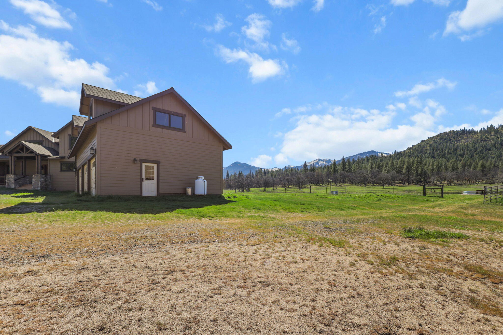 main property photo 80