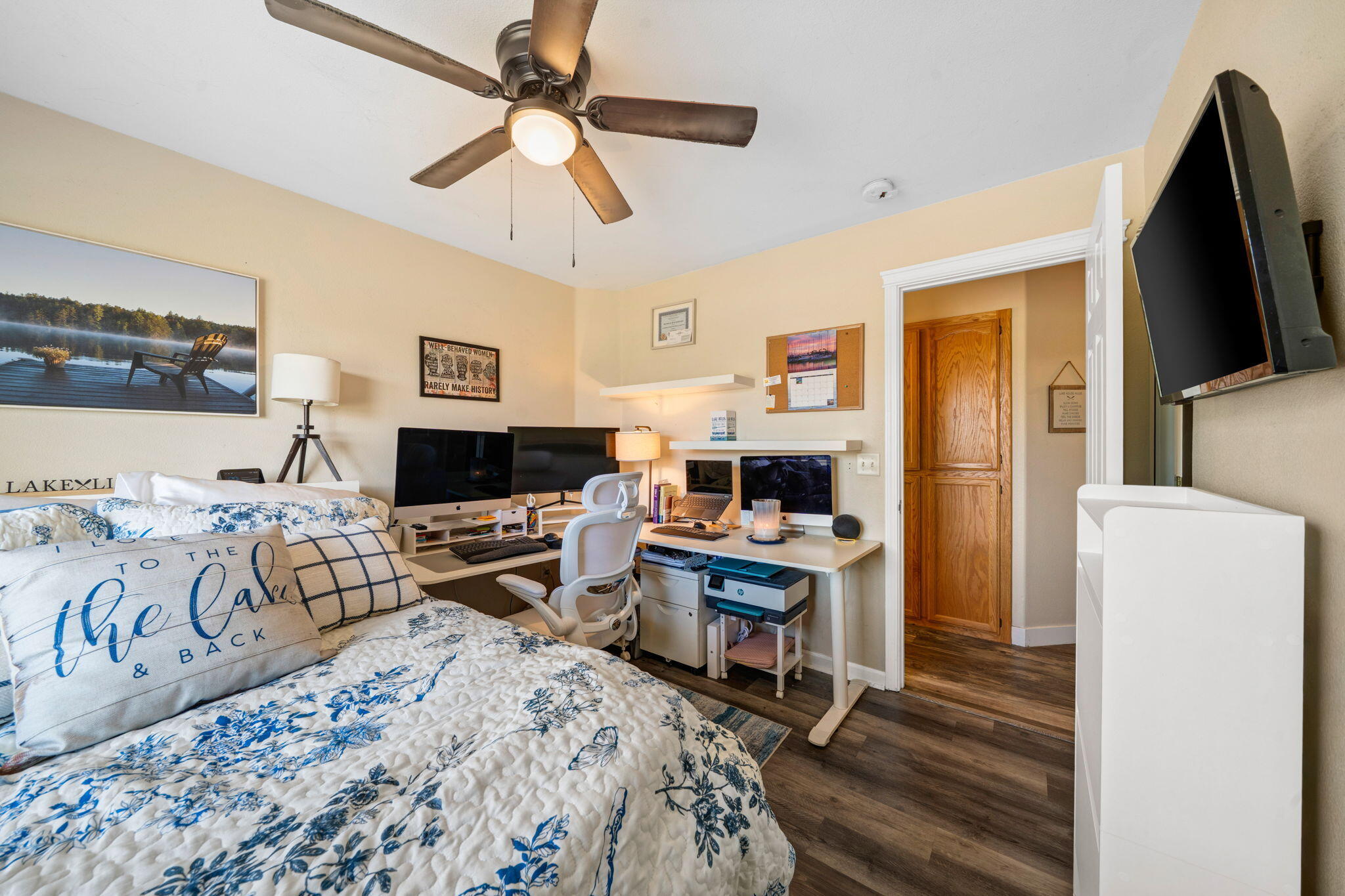 main property photo 17