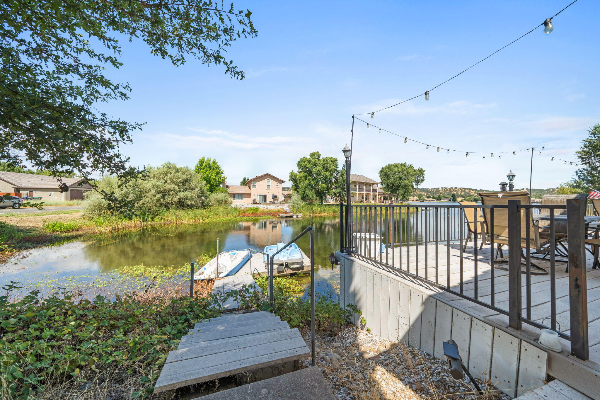main property photo 28