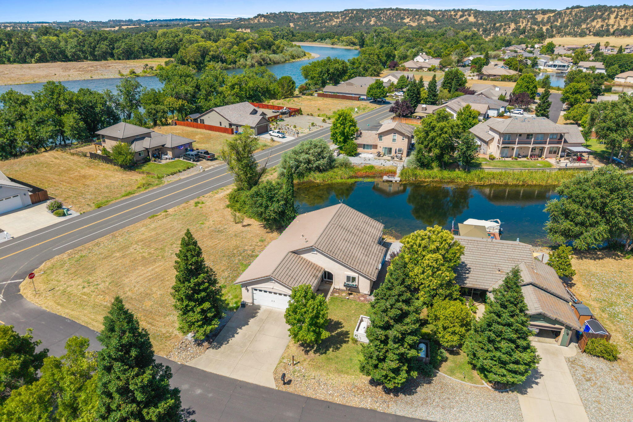 main property photo 39