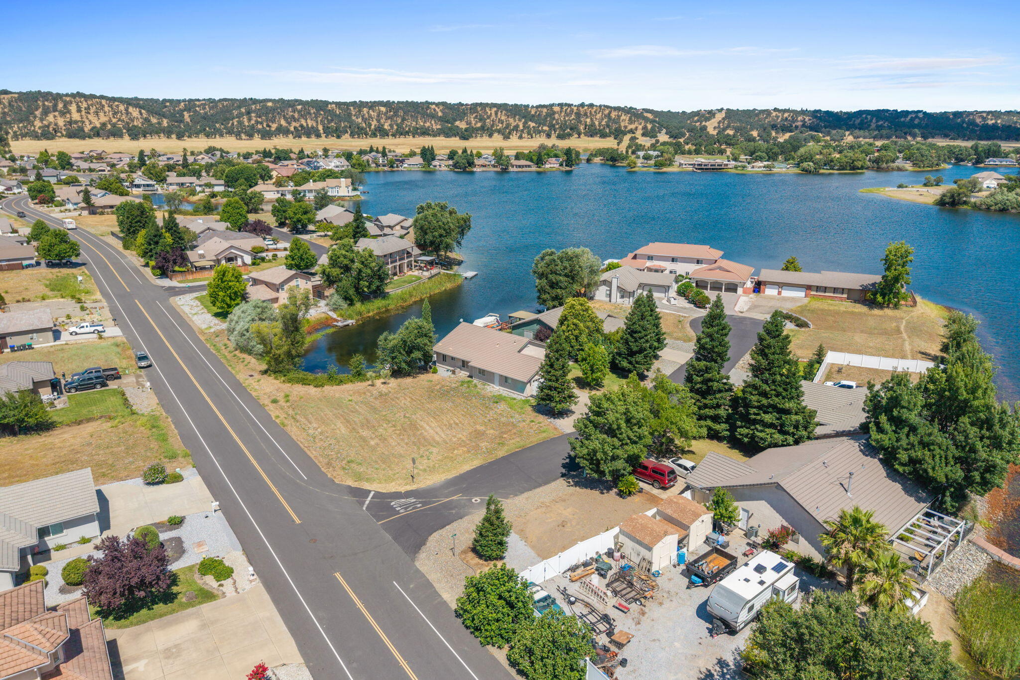 main property photo 41