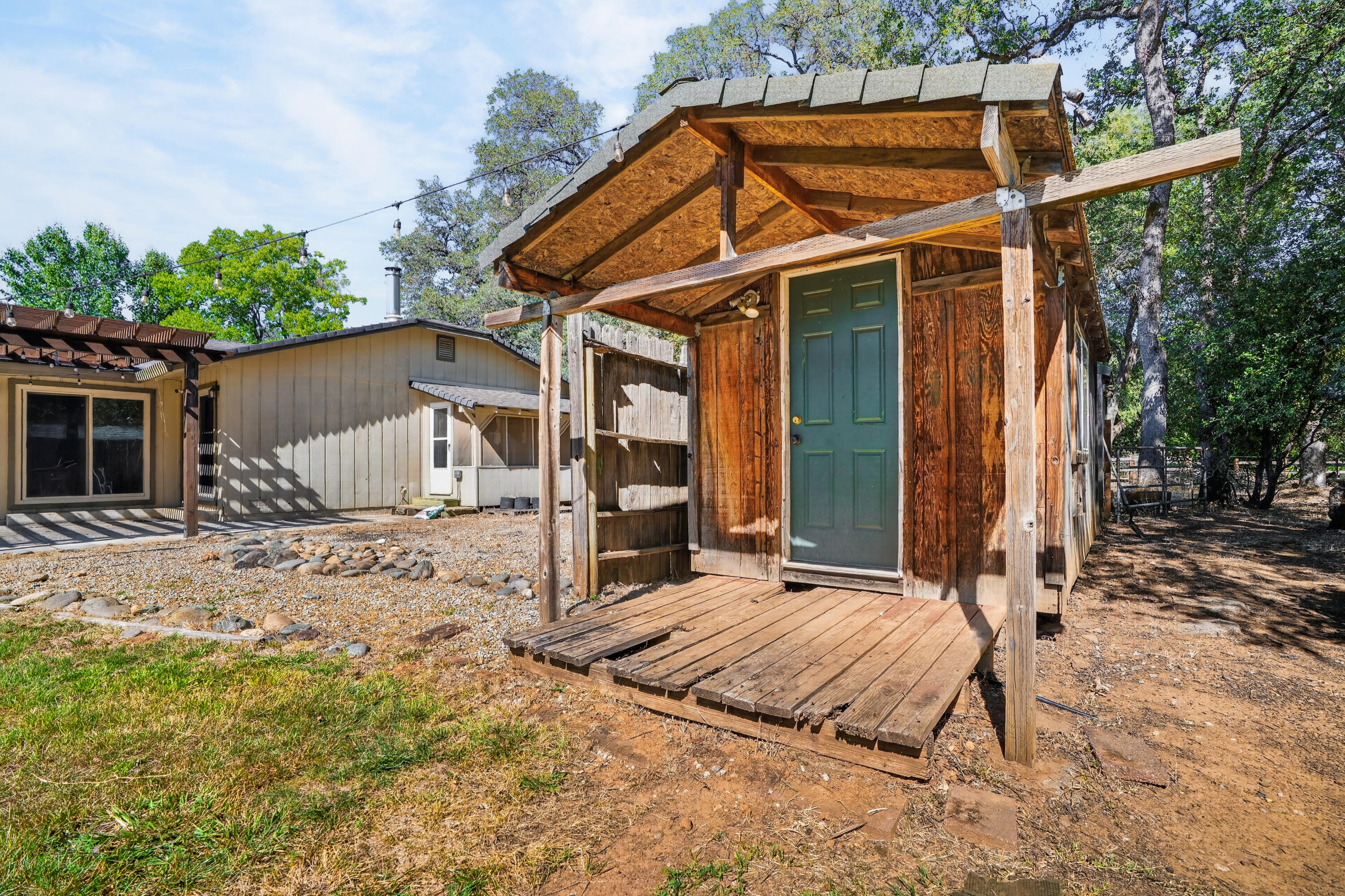 main property photo 41