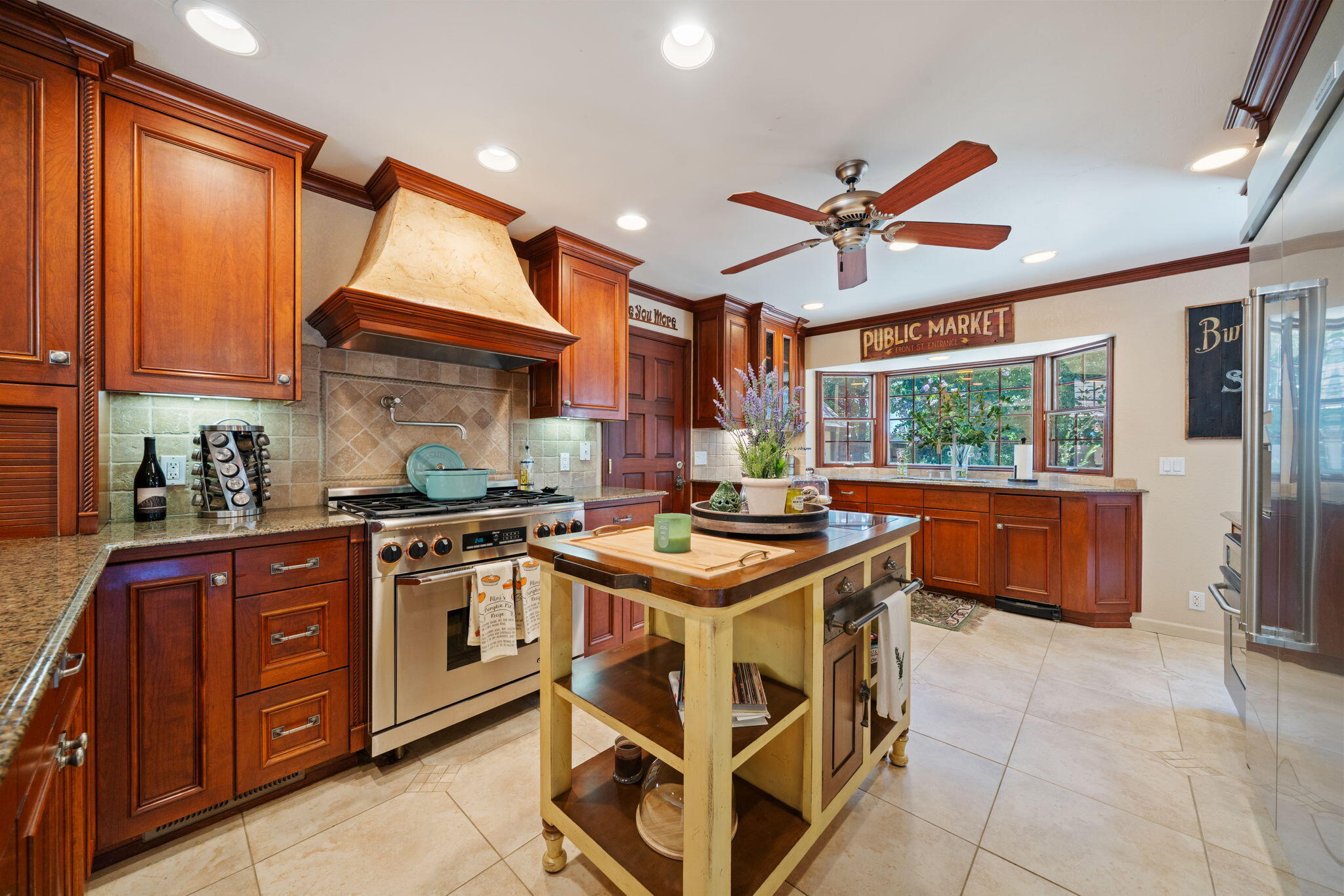 main property photo 13