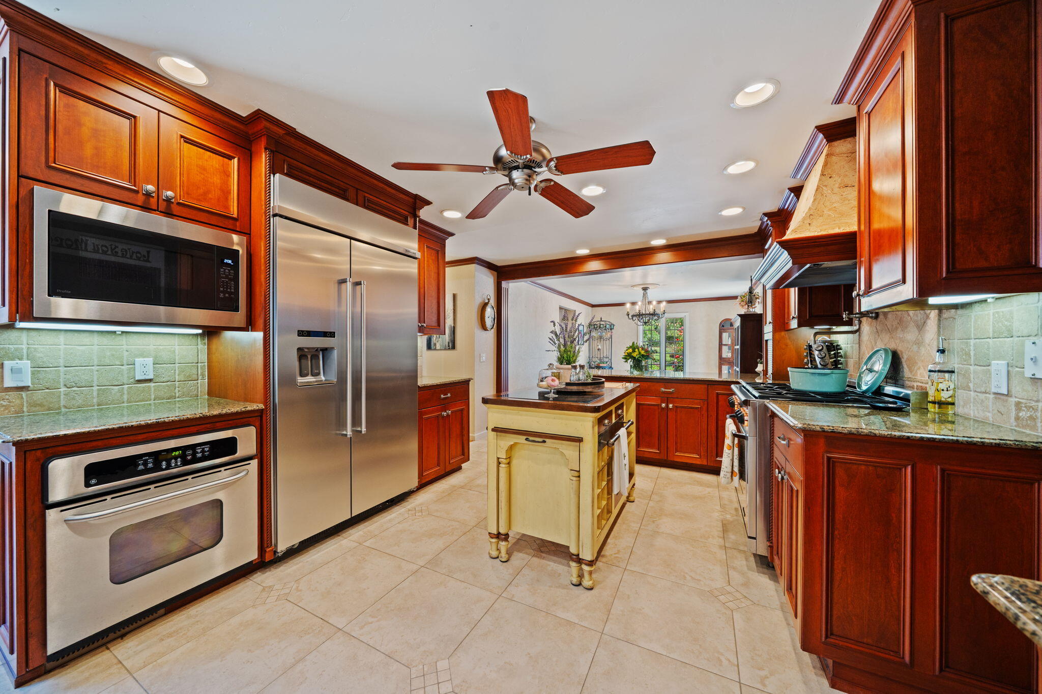 main property photo 16