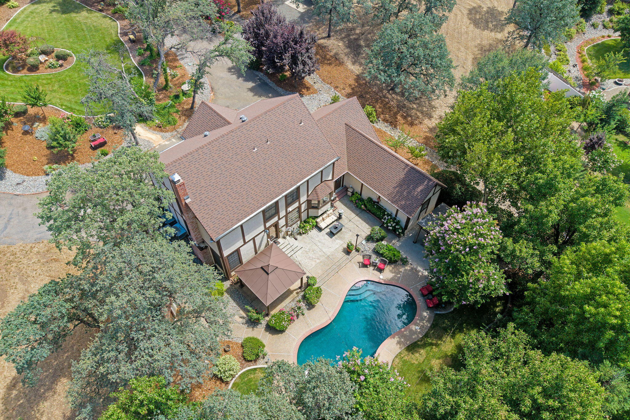 main property photo 73