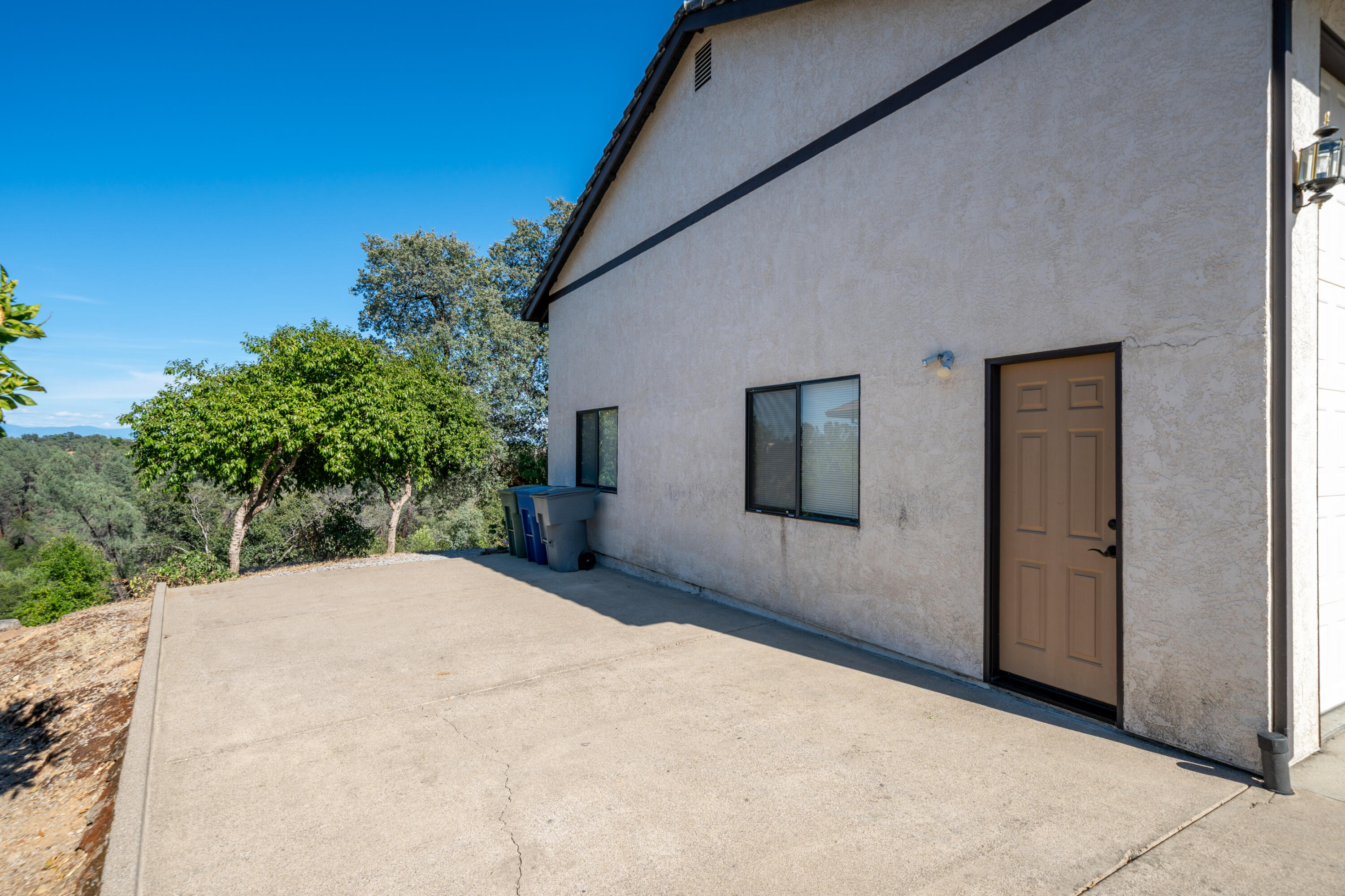 main property photo 59