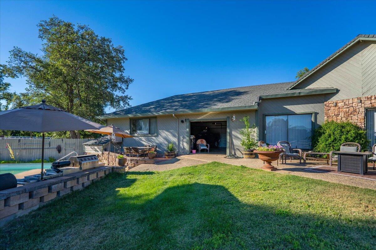 main property photo 74