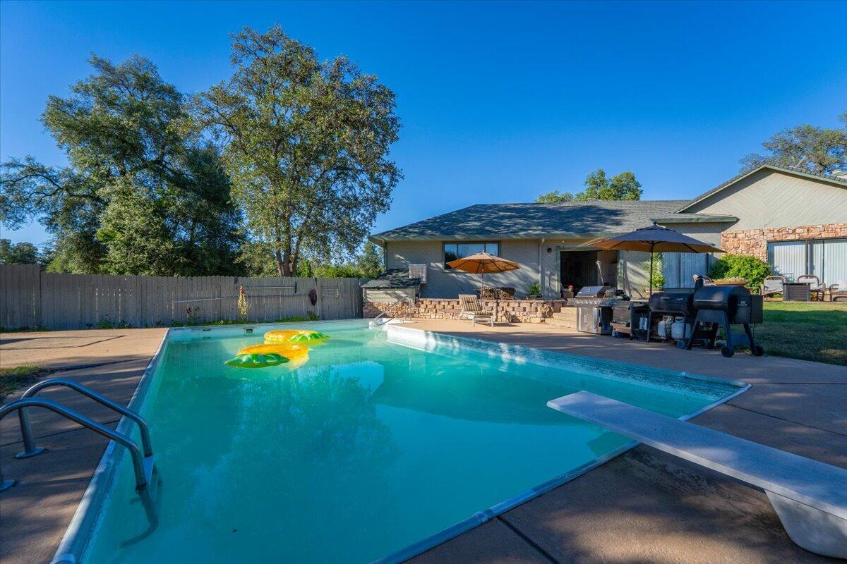 main property photo 89