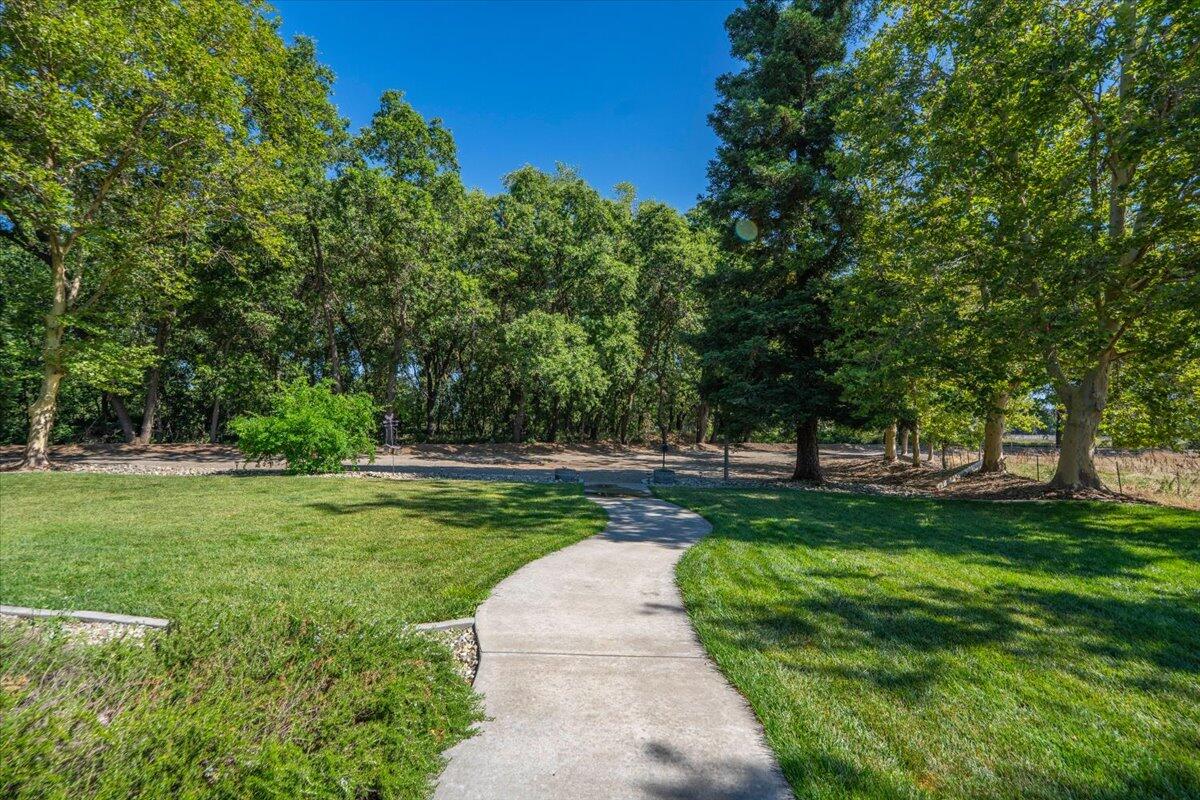 main property photo 74