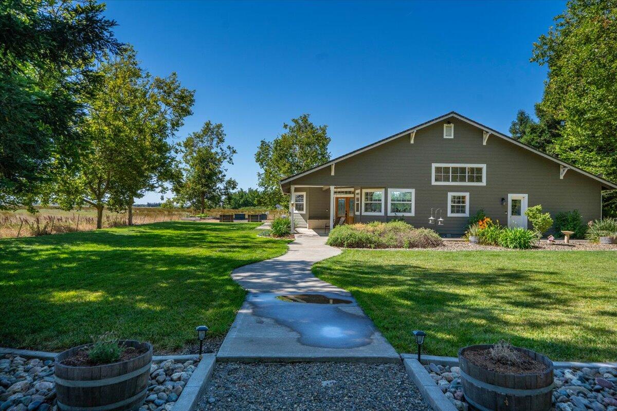 main property photo 77