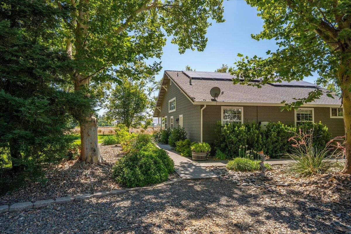 main property photo 81