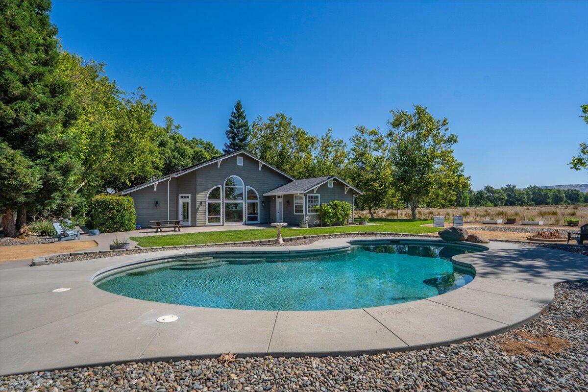 main property photo 91