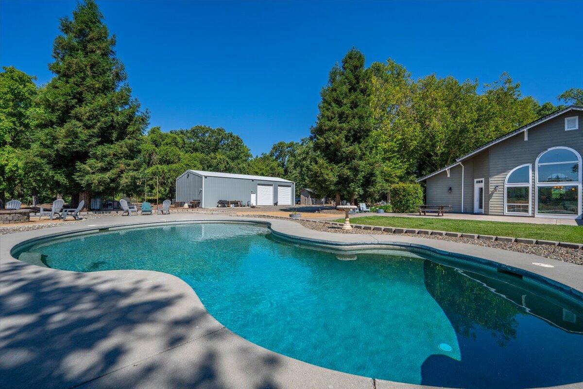 main property photo 94
