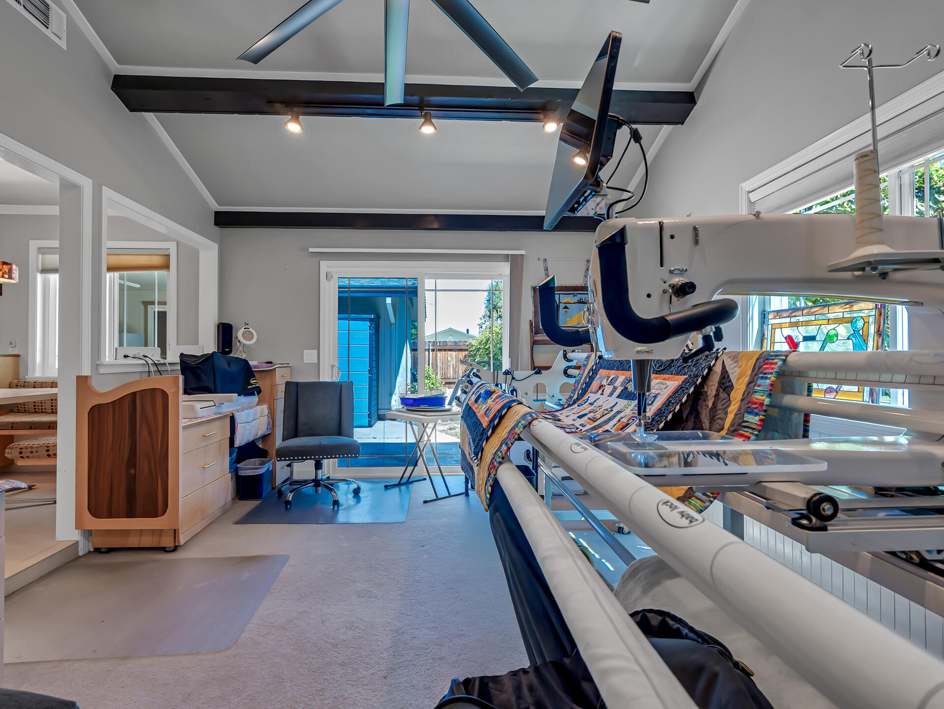 main property photo 12