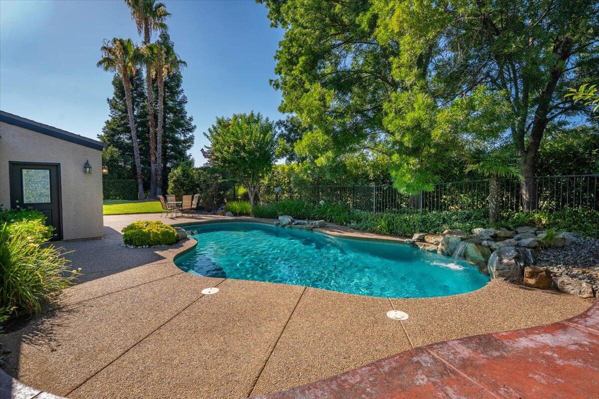 main property photo 69