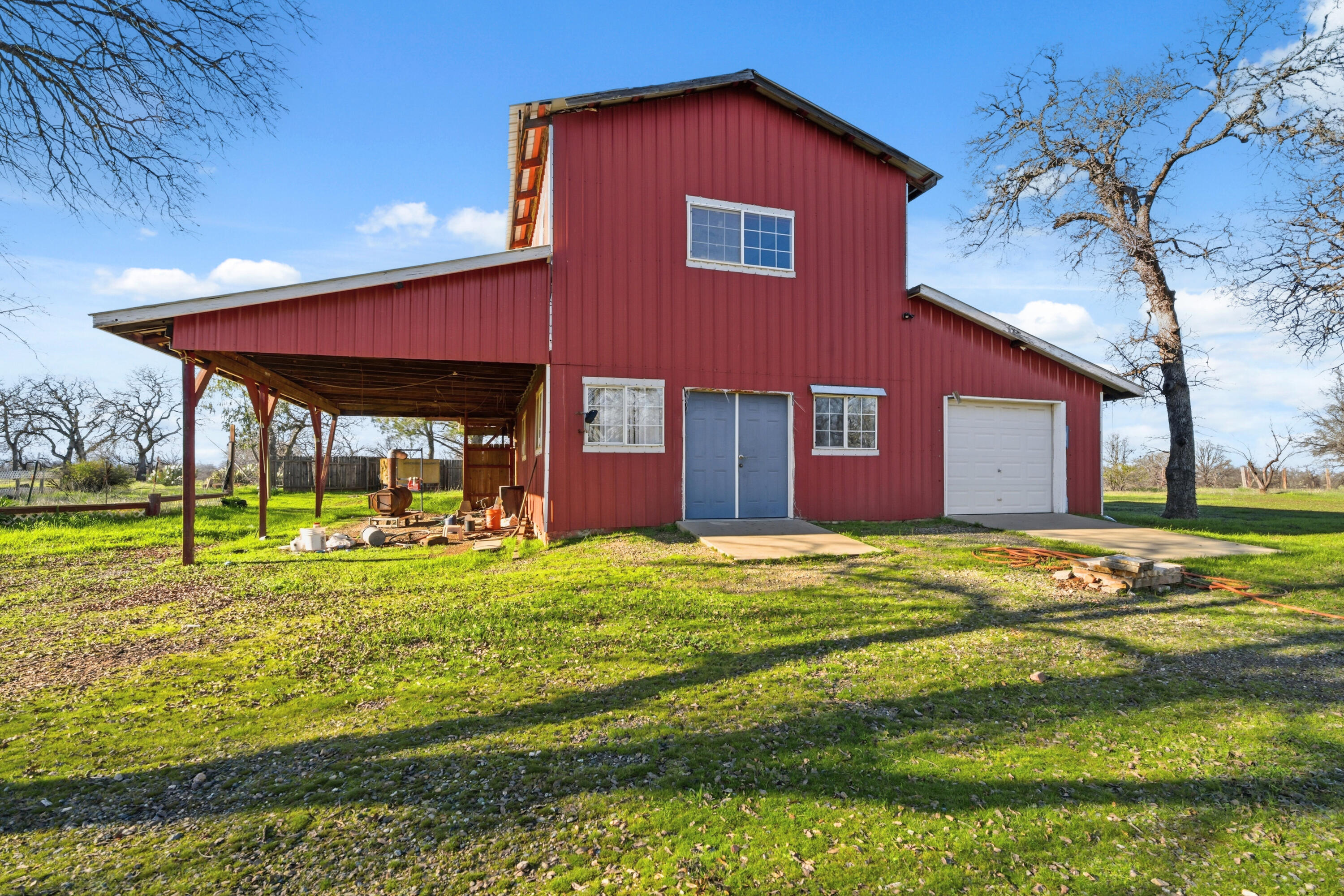 main property photo 34